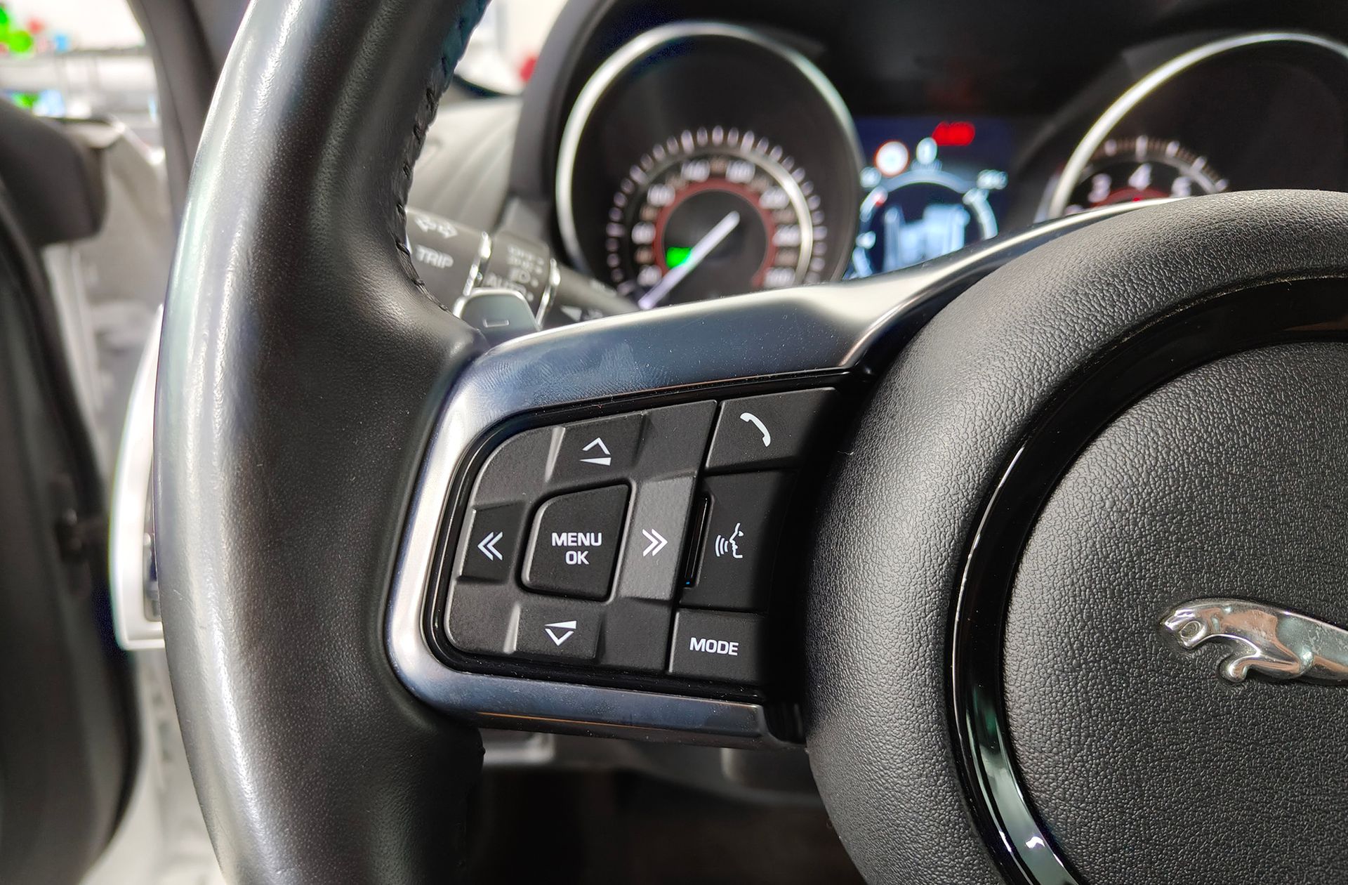 Jaguar F-Type Coupe 2.0 i4 - foto 27