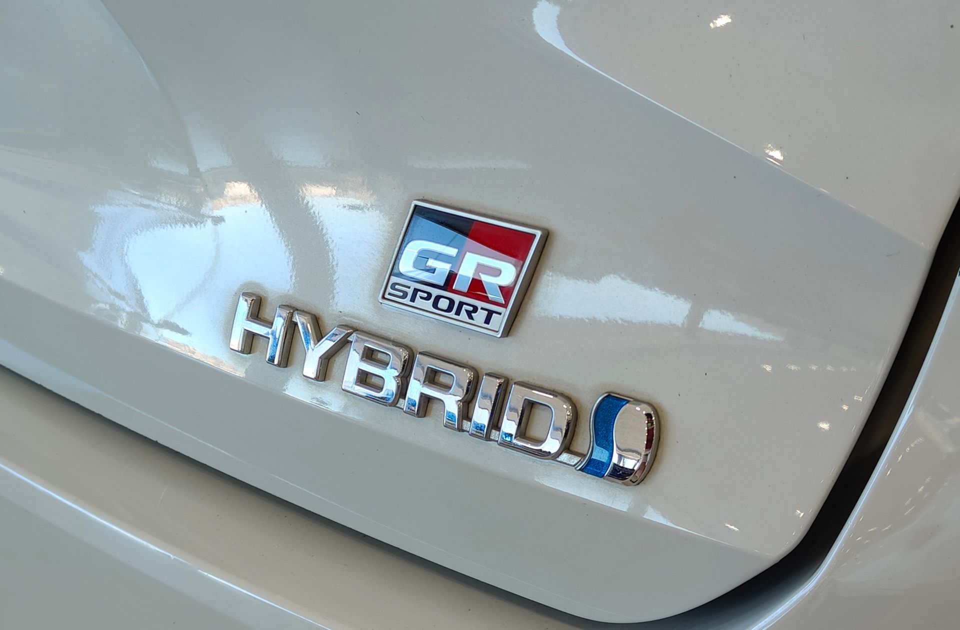 Toyota Corolla 180H Touring Sports GR-Sport E-CVT - foto 5