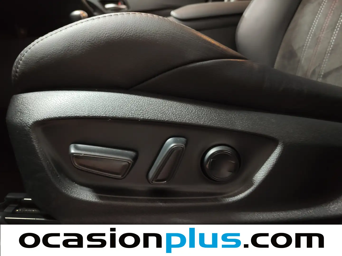 Foto Toyota C-HR Toyota C-HR 180H GR Sport (184 CV)