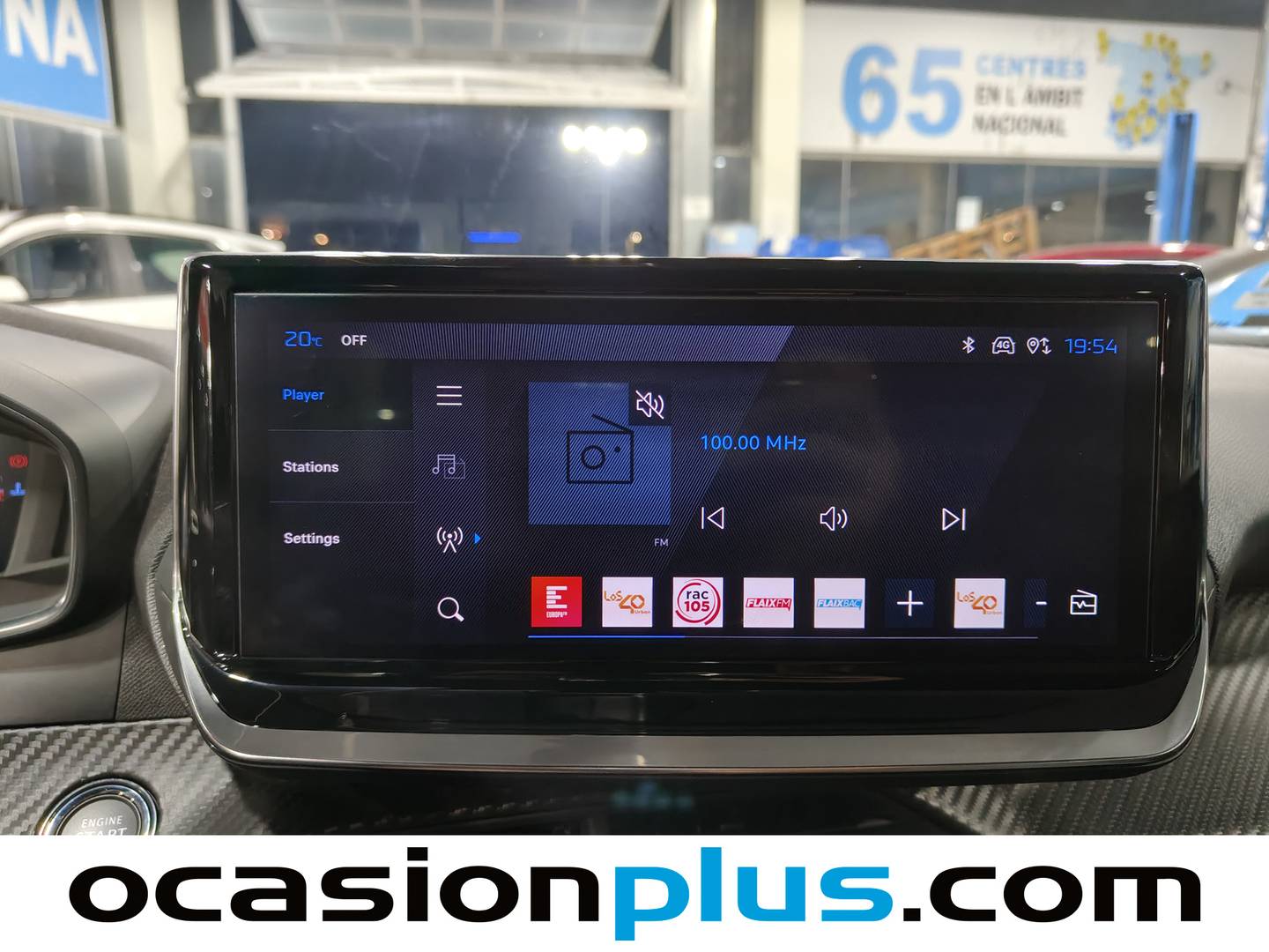 Foto Peugeot 2008 Peugeot 2008 Allure Hybrid eDCS6 (145 CV)