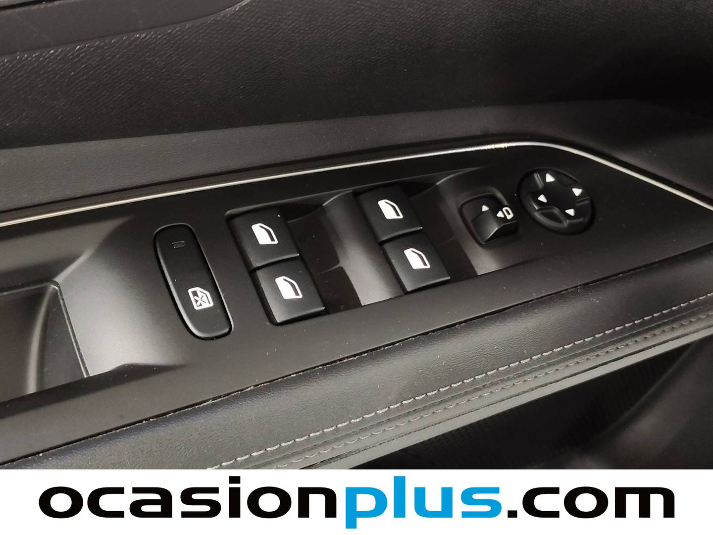 Peugeot 3008 Peugeot 3008 PureTech 130 Allure EAT8 (130 CV) de segunda mano