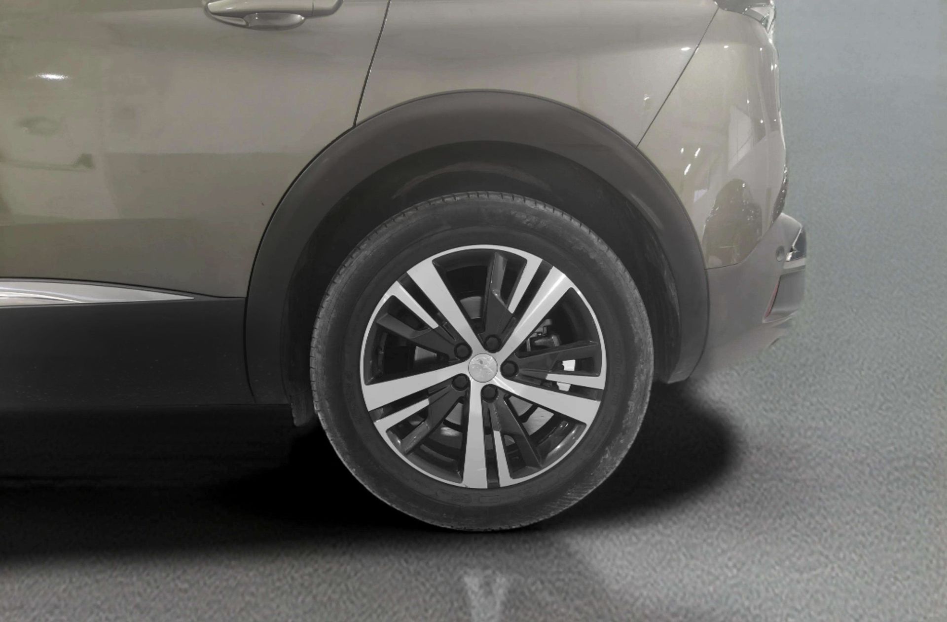 Peugeot 3008 1.6L THP Allure EAT6 - foto 31