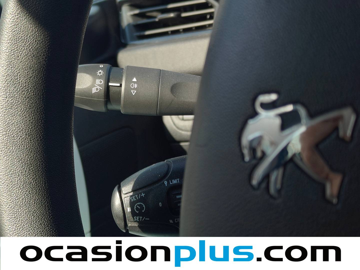 Extras y acabados del Peugeot 208 Peugeot 208 1.0 VTi Like (68 CV)