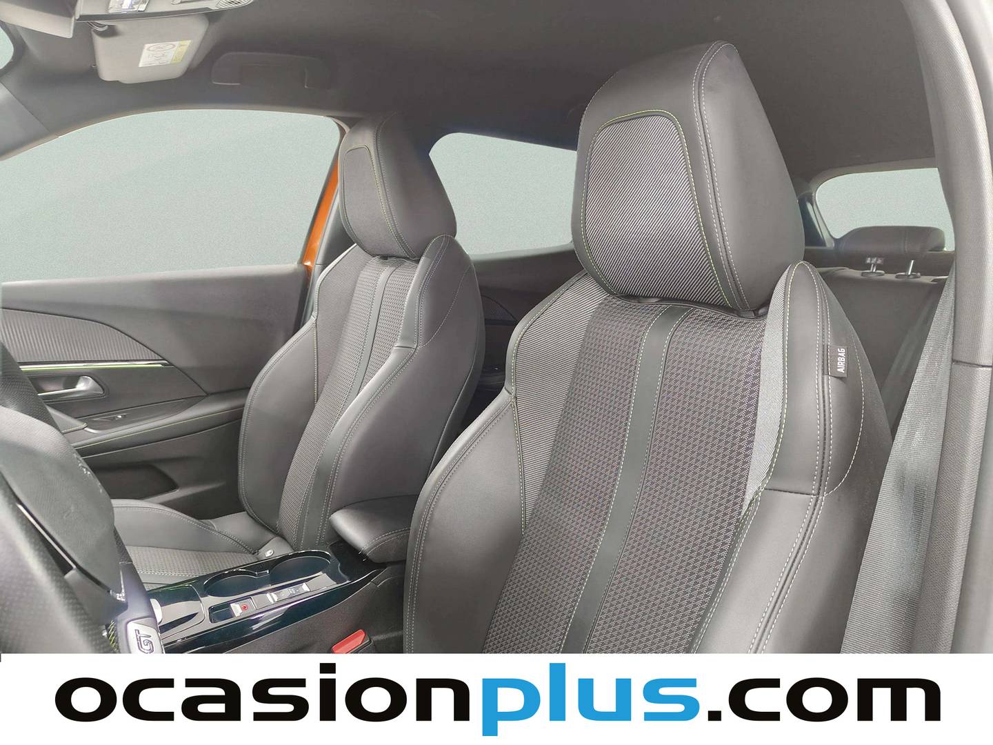 Extras y acabados del Peugeot 2008 Peugeot 2008 PureTech 130 S&S GT EAT8 (130 CV)