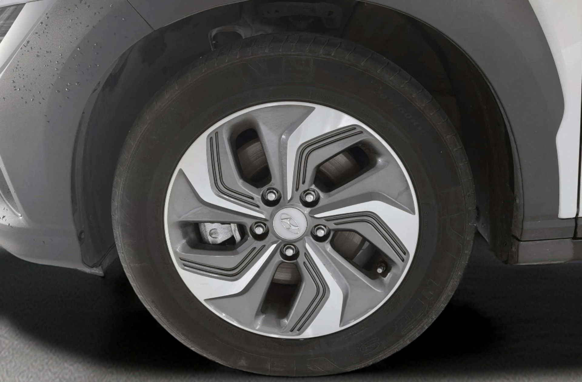 Hyundai Kona 1.6 GDI HEV Maxx DCT - foto 34