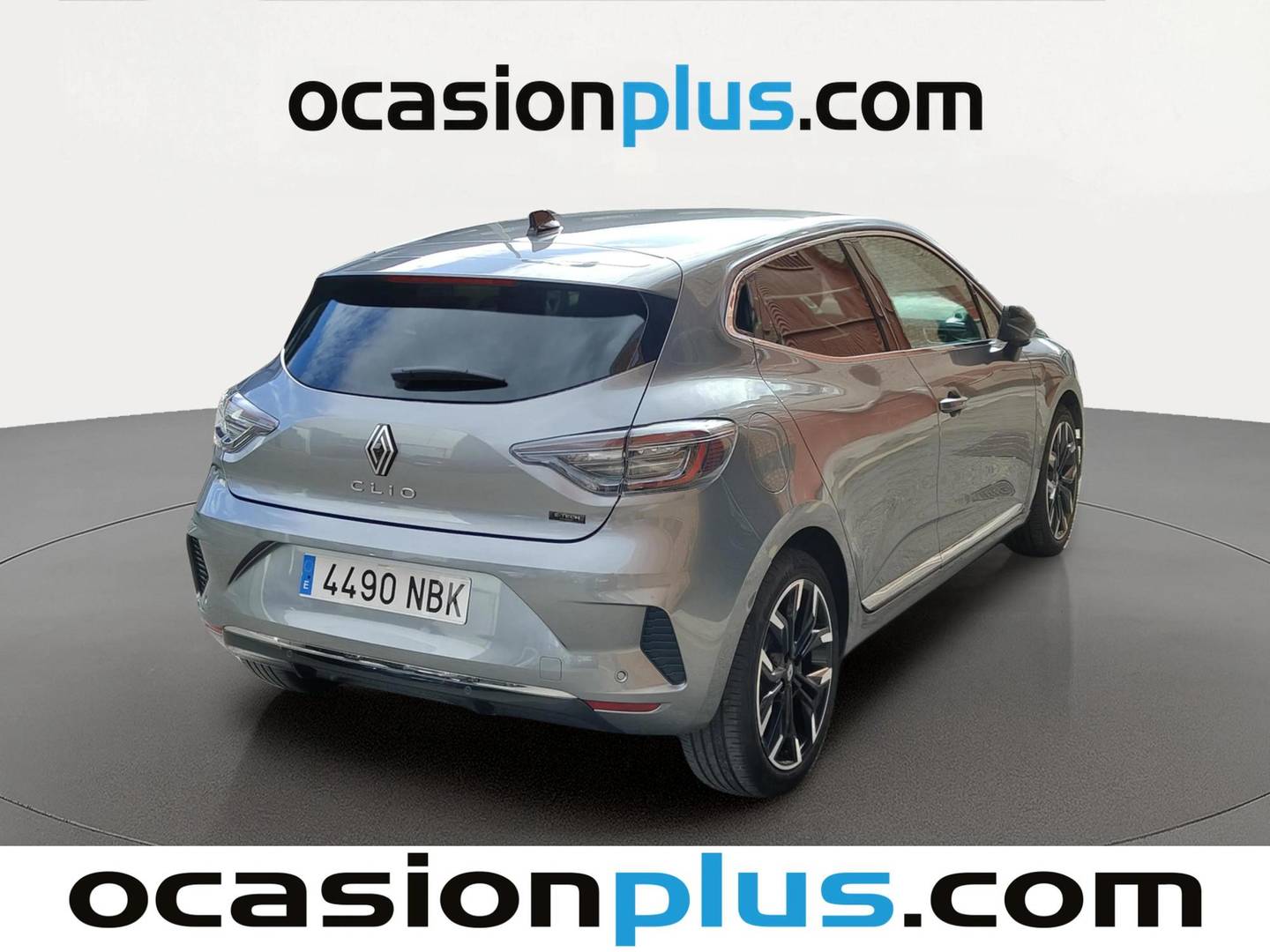 Foto trasera Renault Clio Renault Clio E-Tech full hybrid 145 Techno (143 CV) derecha