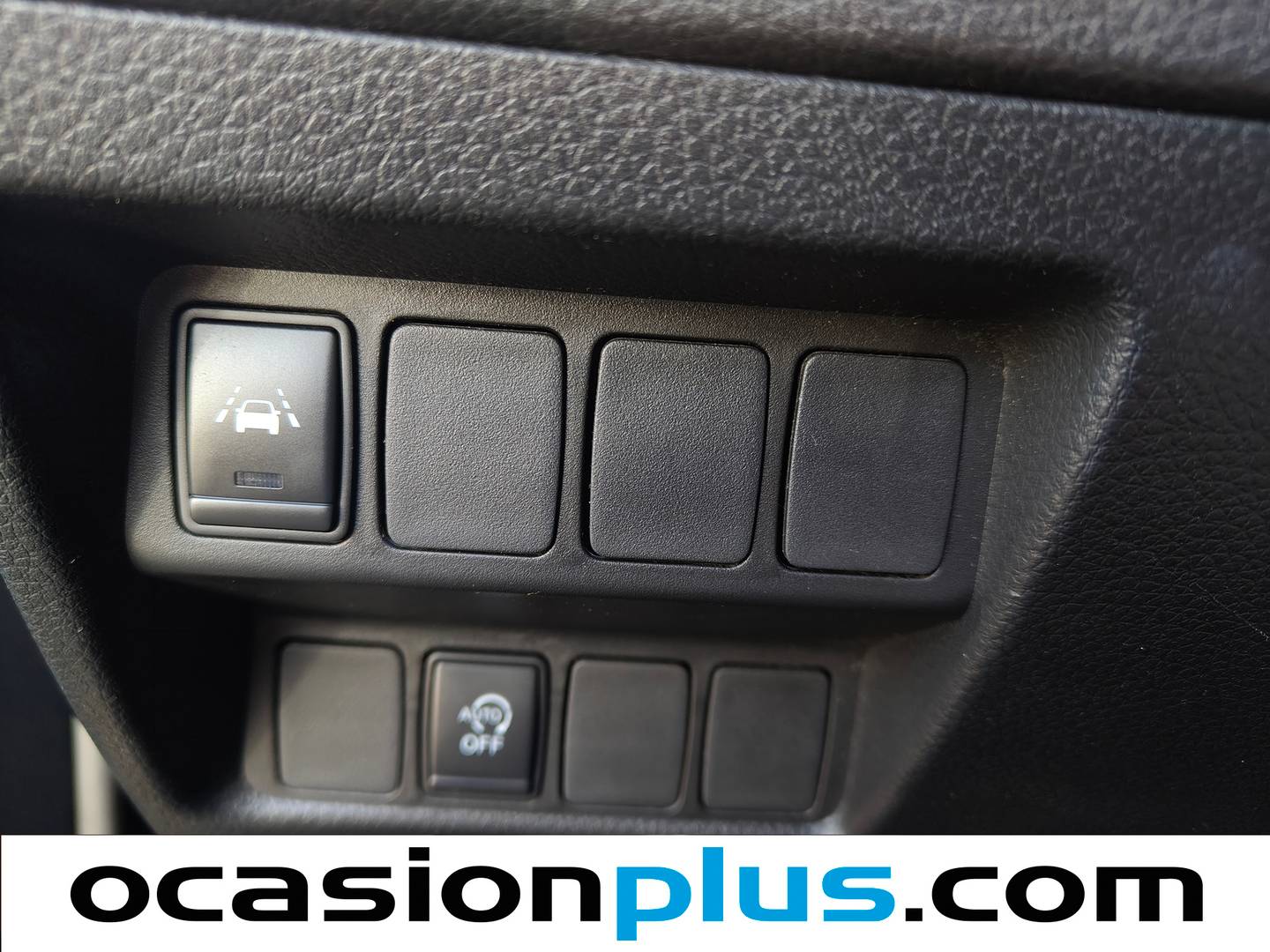 Accesorios del Nissan QASHQAI Nissan Qashqai DIG-T 140 N-Connecta (140 CV)