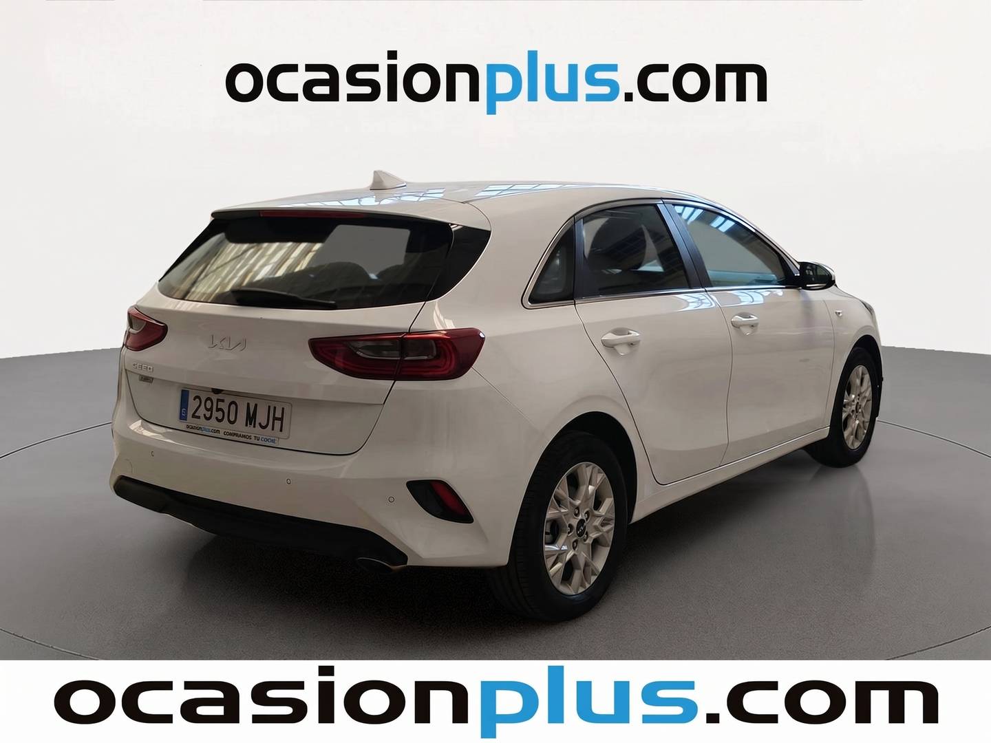 Foto trasera KIA Ceed KIA Ceed 1.6 MHEV iMT Drive (136 CV) derecha