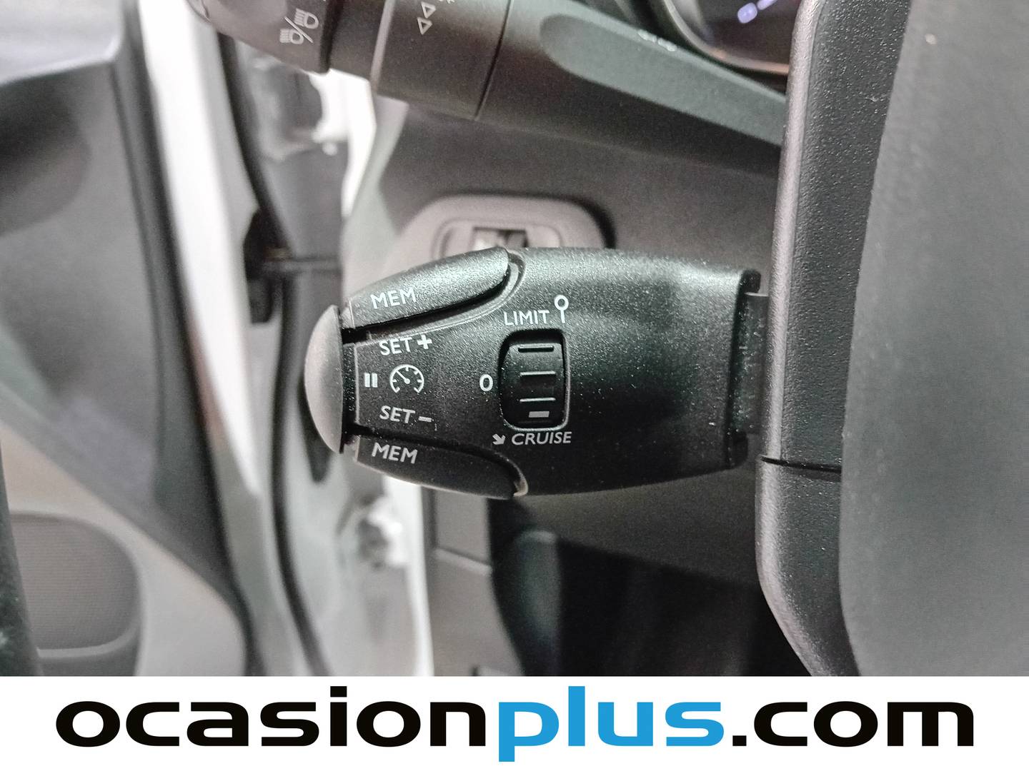 Acabados Citroën Berlingo Citroën Berlingo BlueHDi 130 S&S Talla M Shine (130 CV)