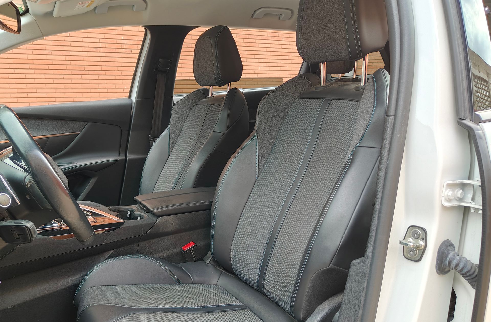 Peugeot 5008 BlueHDi 130 Allure Pack EAT8 7 plazas - foto 11