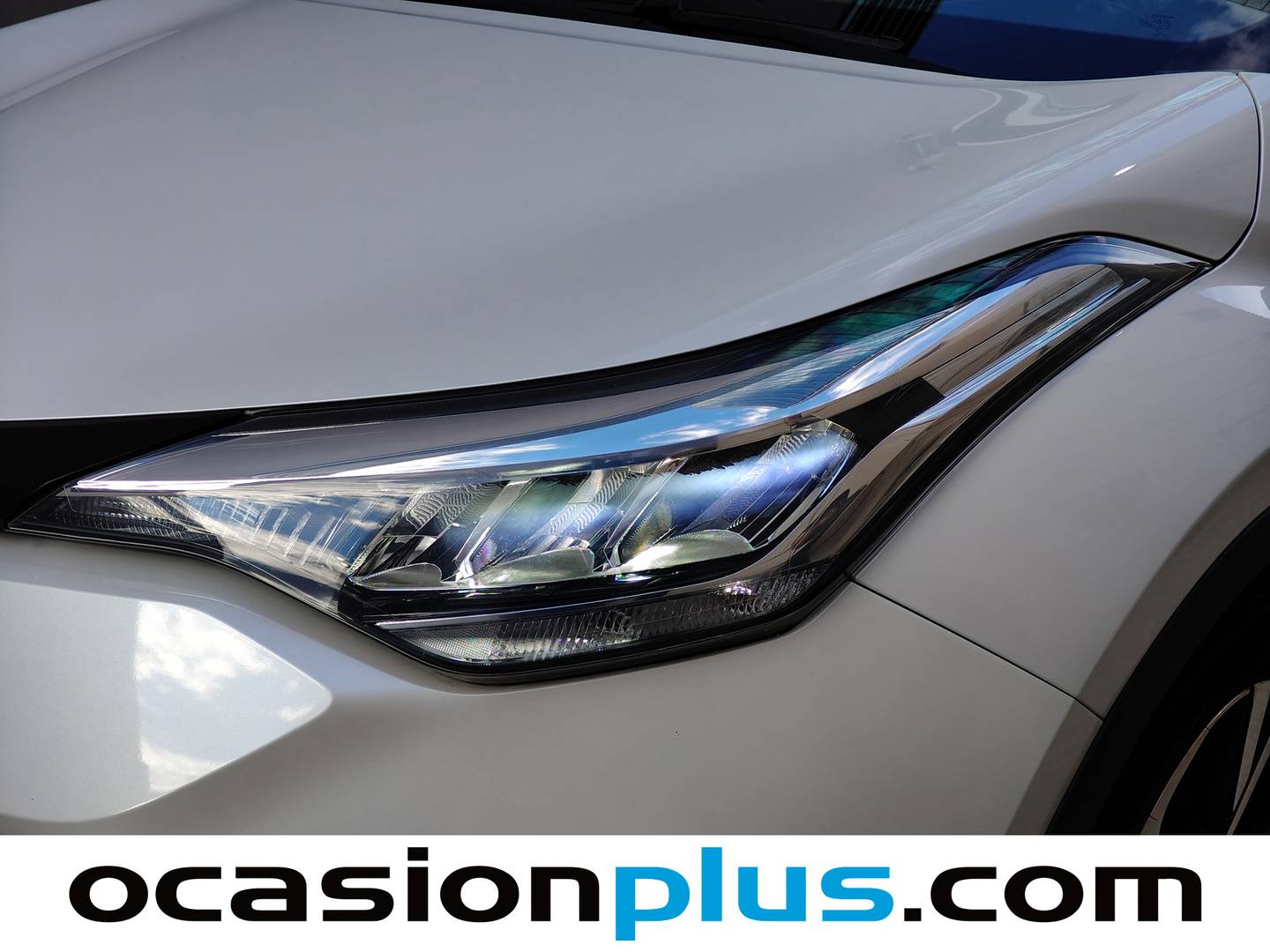 Acabados Toyota C-HR Toyota C-HR 180H Advance (184 CV)