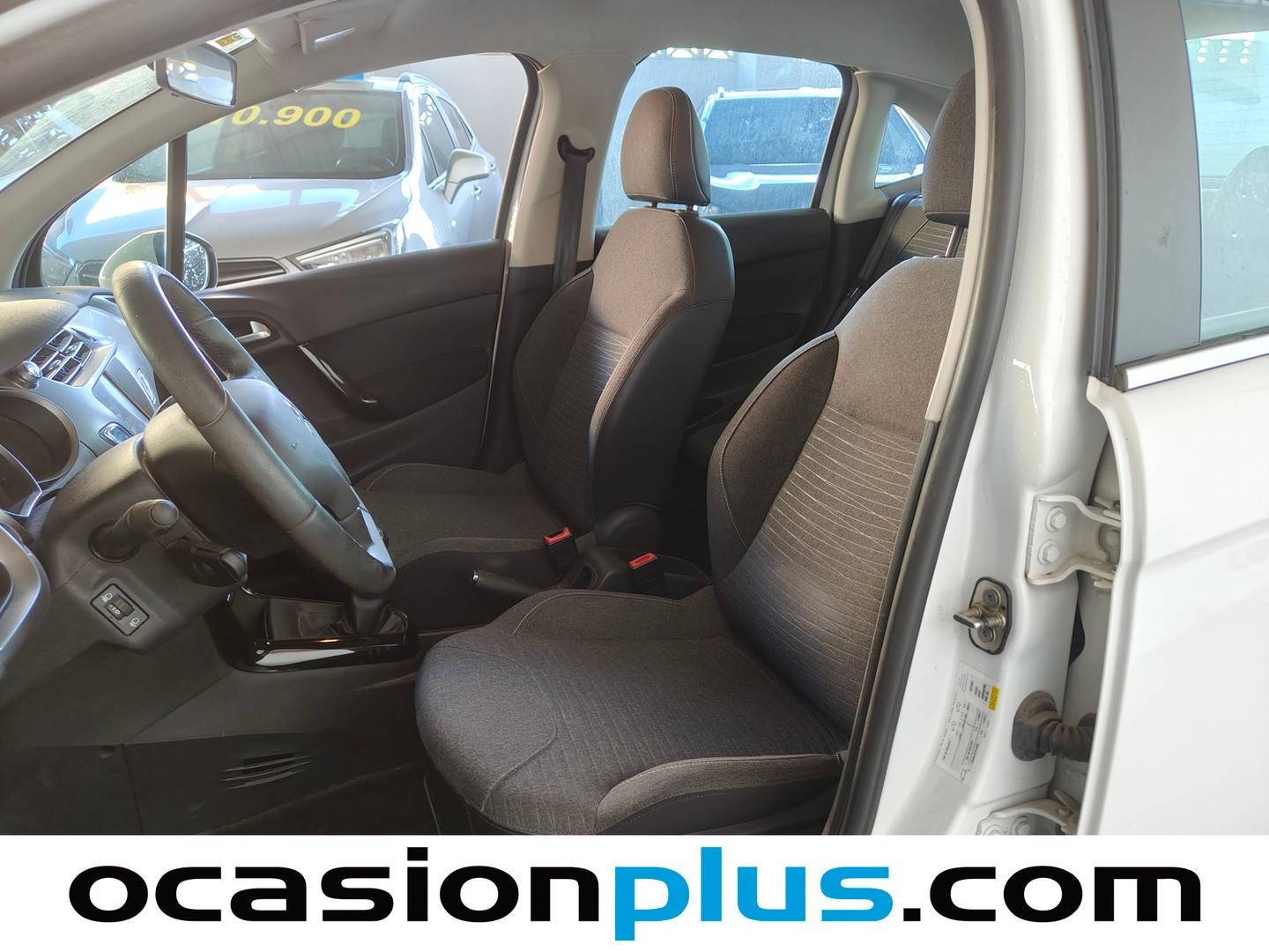 Foto asientos delanteros Citroën C3 Citroën C3 BlueHDi 75 Live Edition (75 CV)