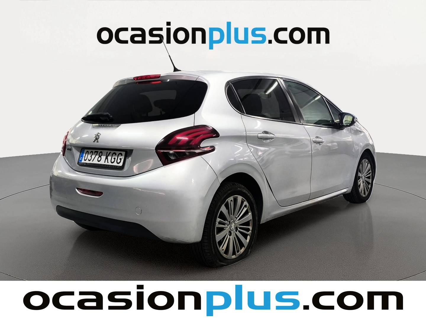 Foto trasera Peugeot 208 Peugeot 208 PureTech Signature (82 CV) derecha