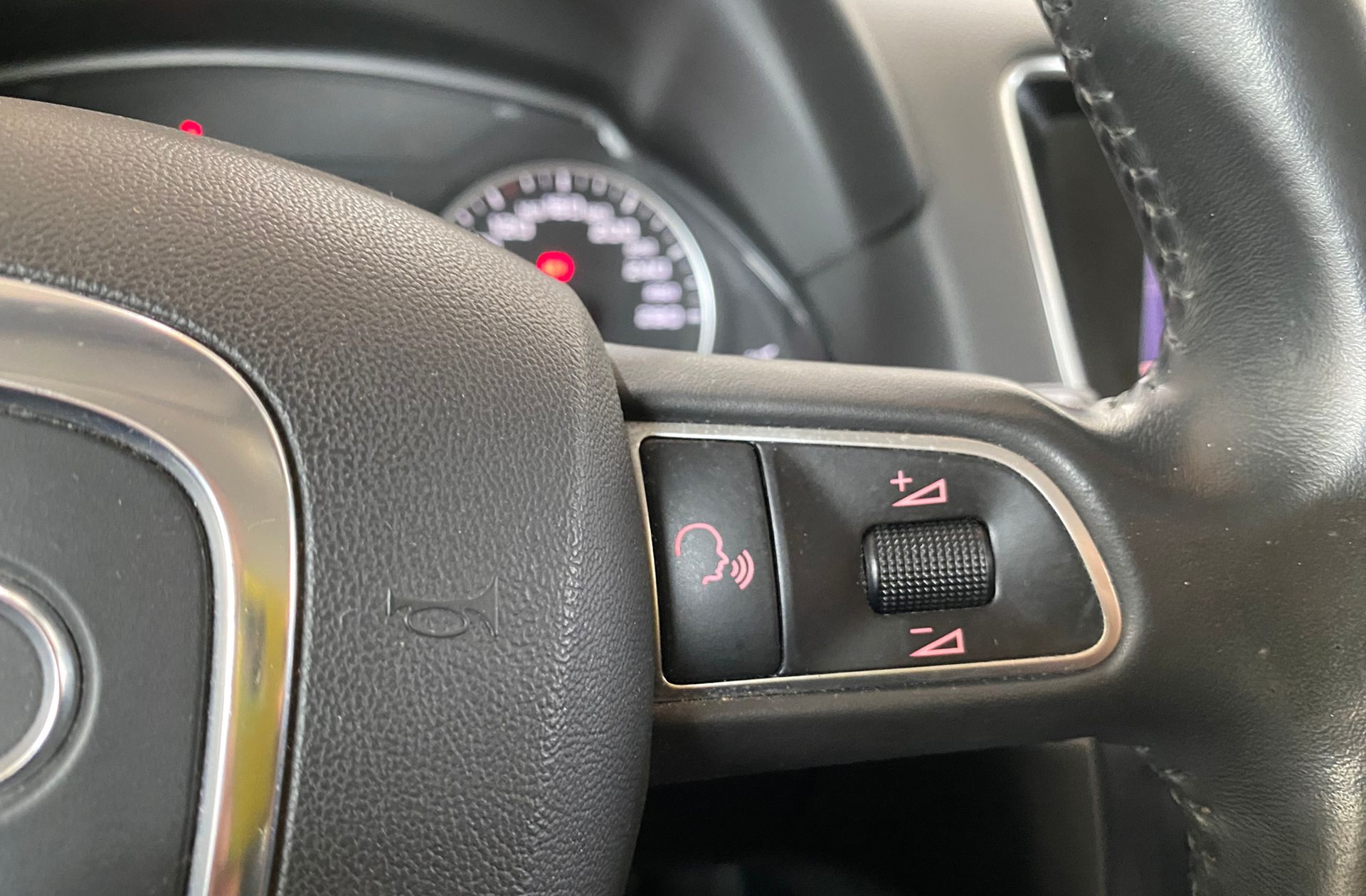 Audi Q5 2.0 TDI DPF - foto 23