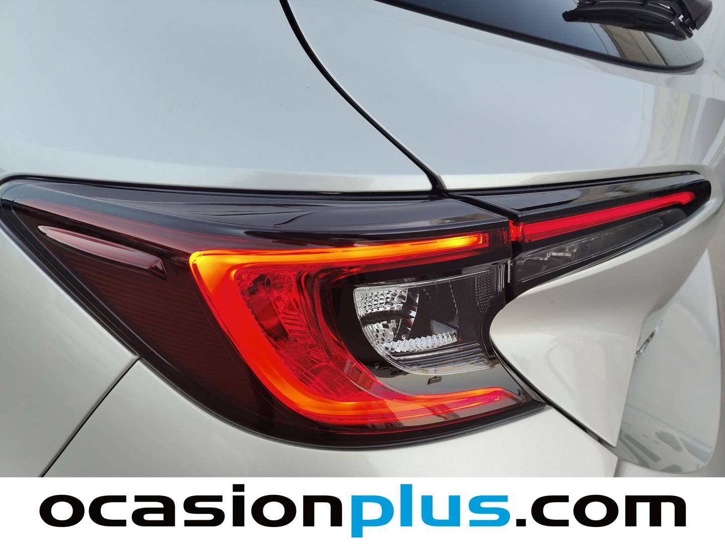 Paquetes del Toyota Corolla Toyota Corolla 140H GR-Sport (140 CV)