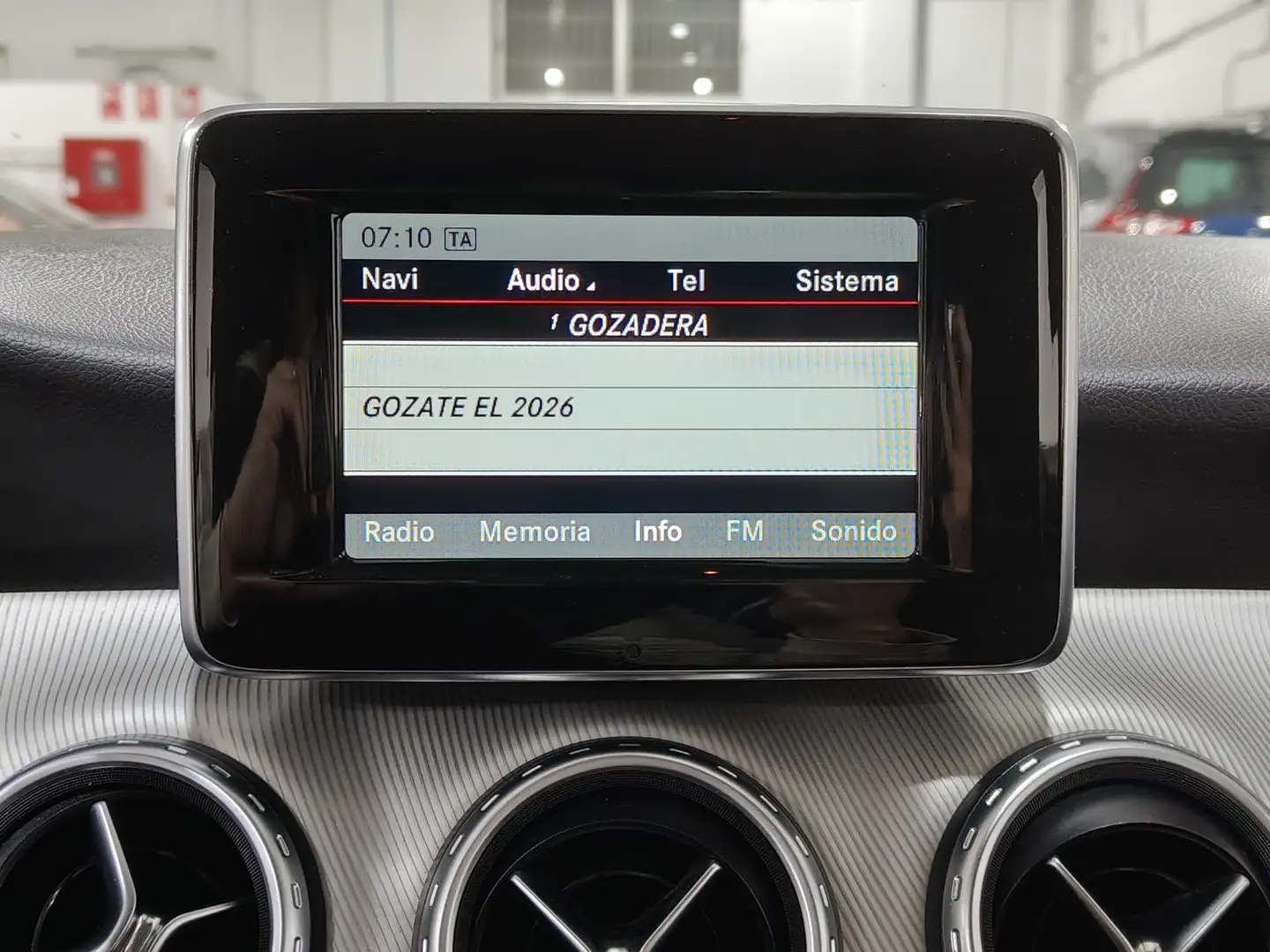 Foto Mercedes GLA Mercedes-Benz GLA GLA 200 CDI Urban (136 CV)