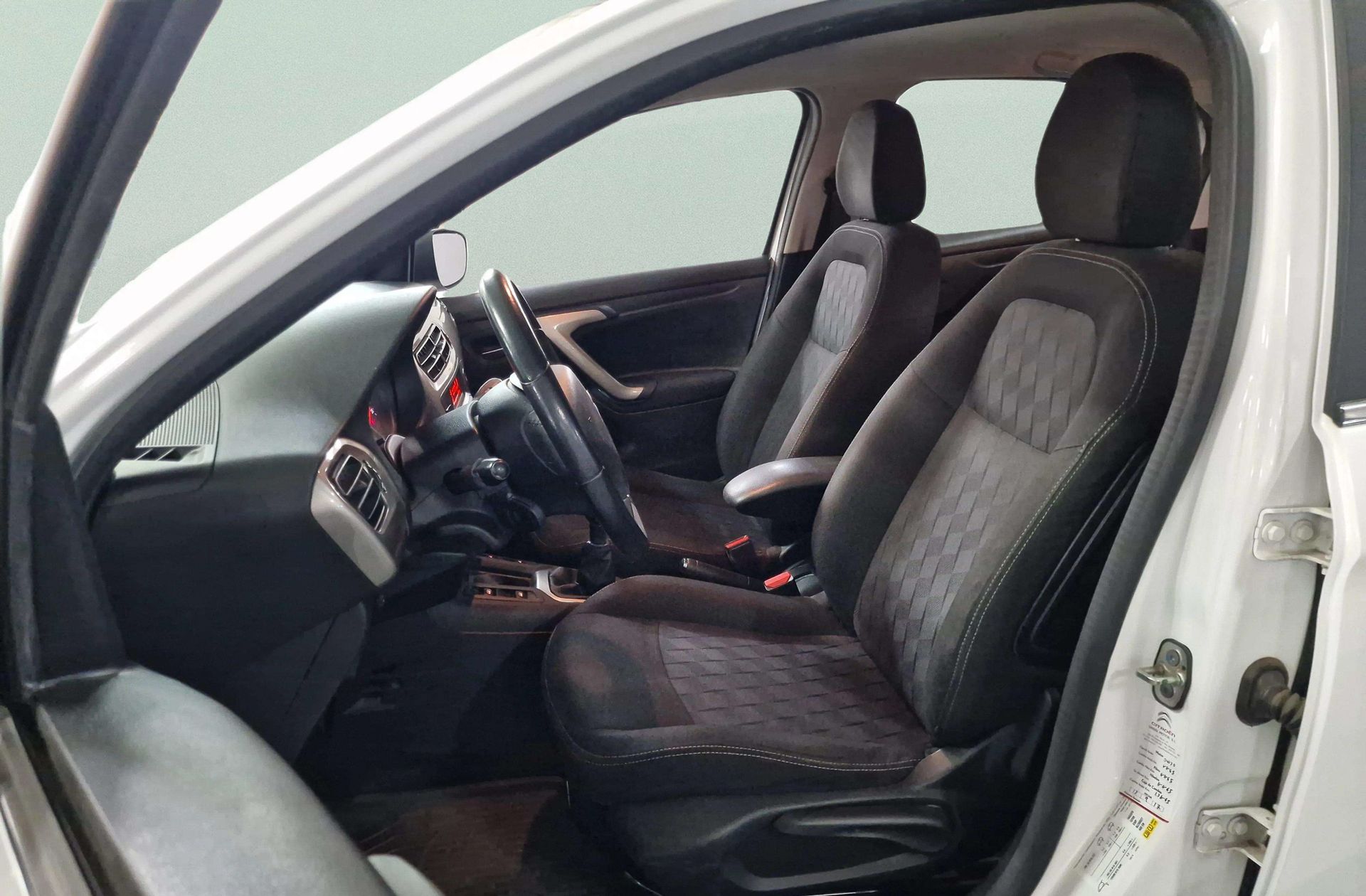 Citroën C-Elysée PureTech 82 Exclusive - foto 8