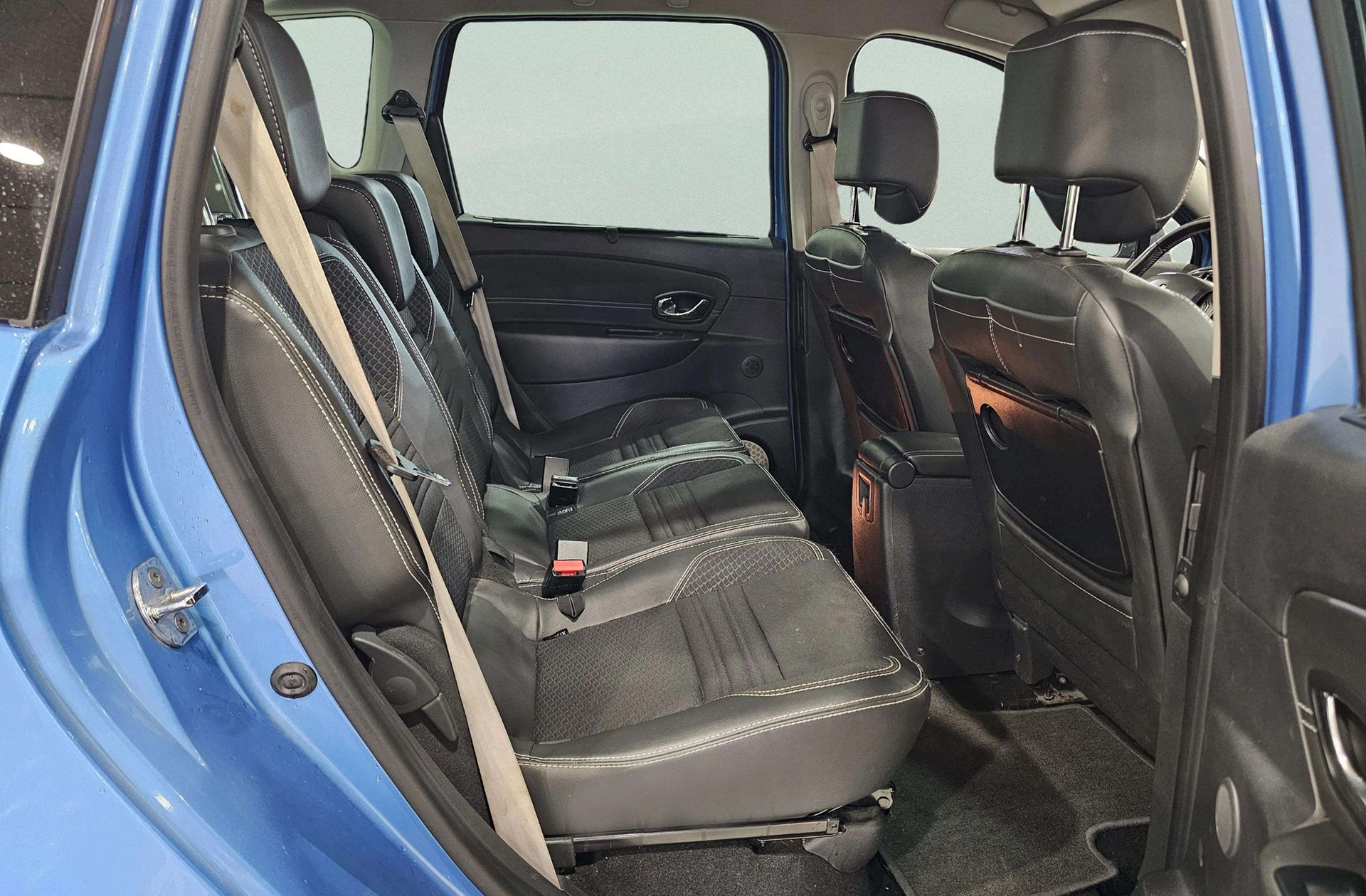 Renault Scénic dCi 110 Bose EDC Euro6 - foto 17