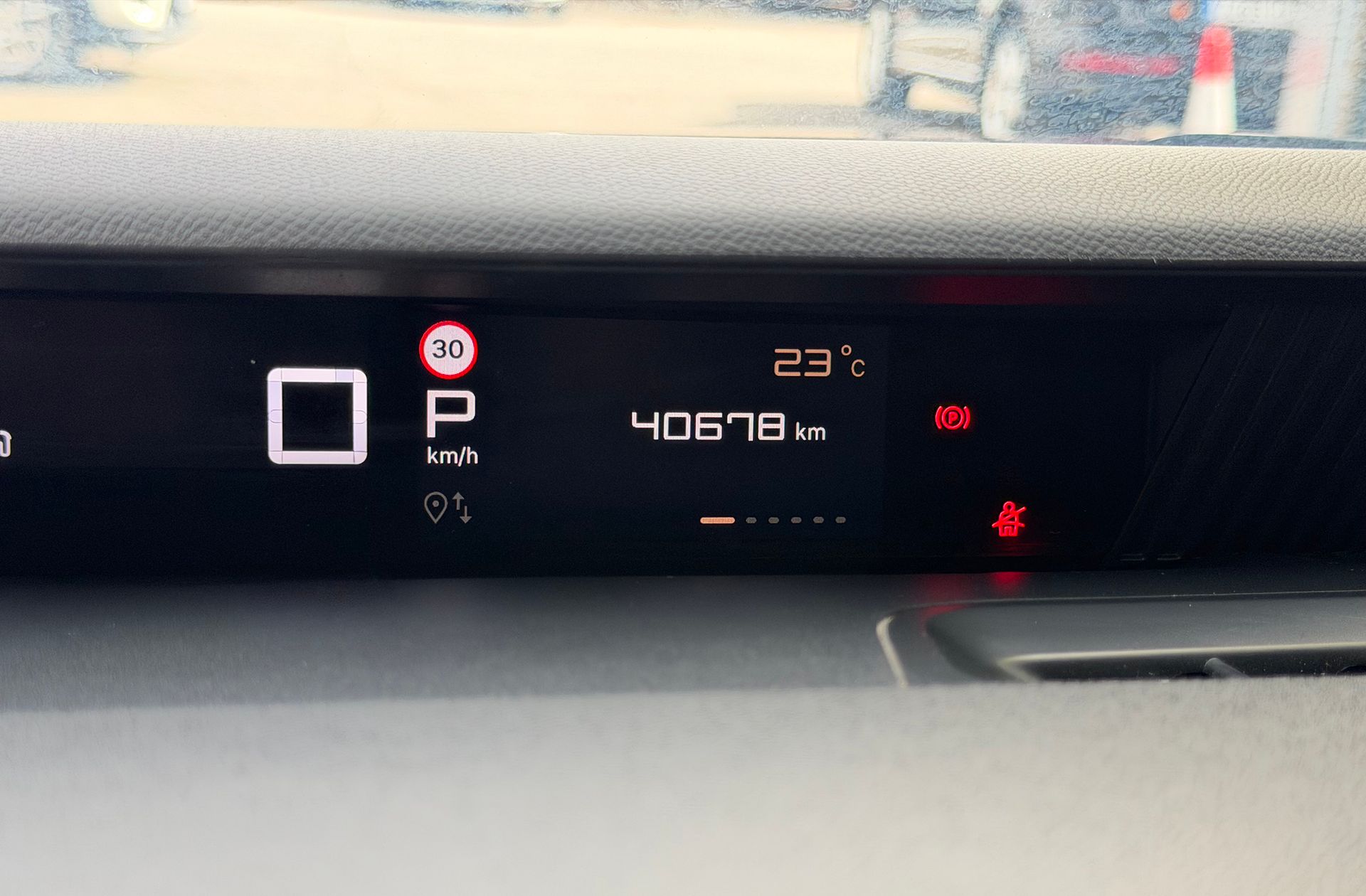 Citroën C3 Aircross Hybrid 145 Plus e-DCS6 - foto 9