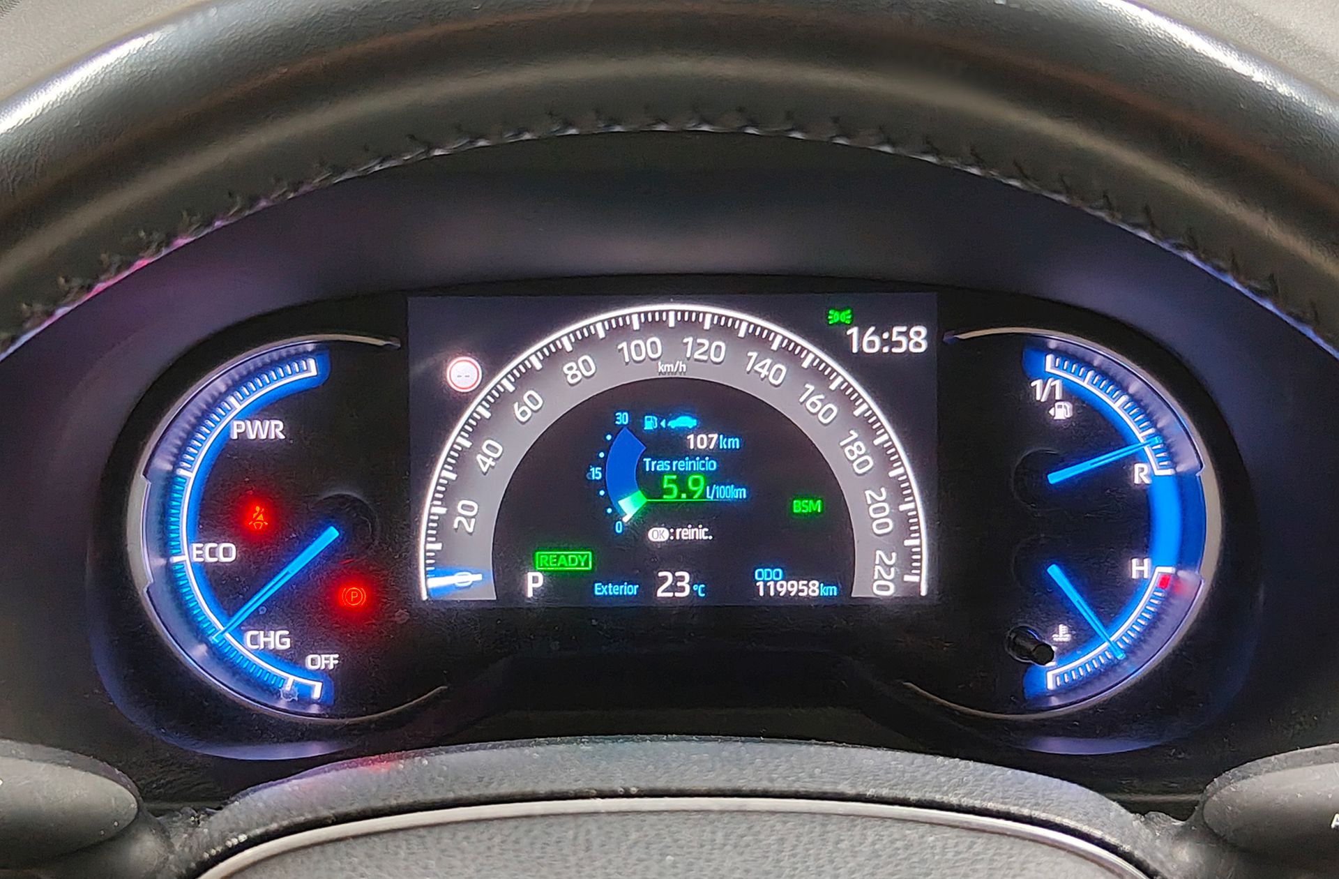 Toyota RAV4 2.5 hybrid 220H Style e-CVT - foto 24