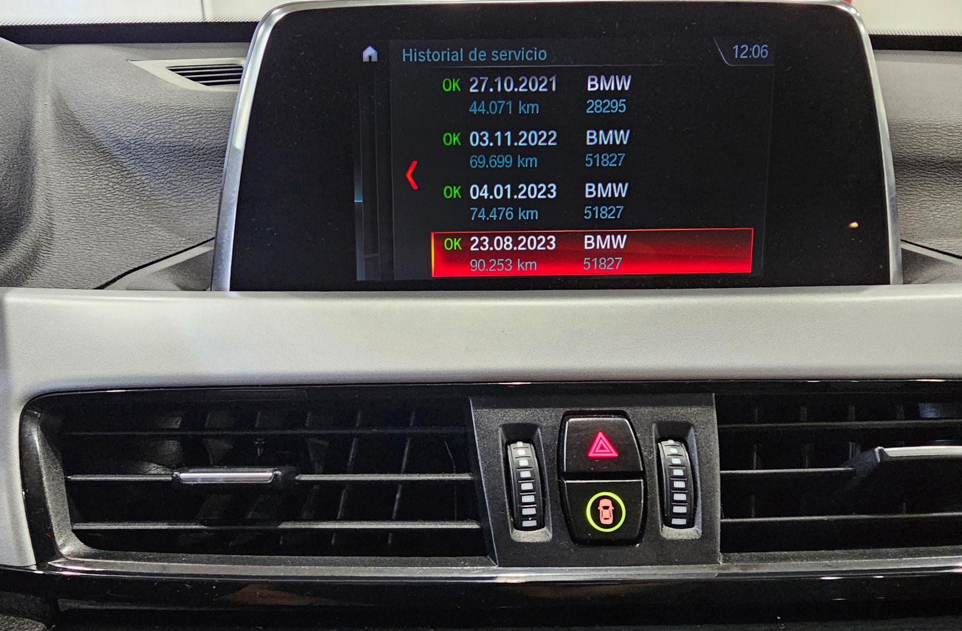 BMW X1 sDrive18d Business - foto 21
