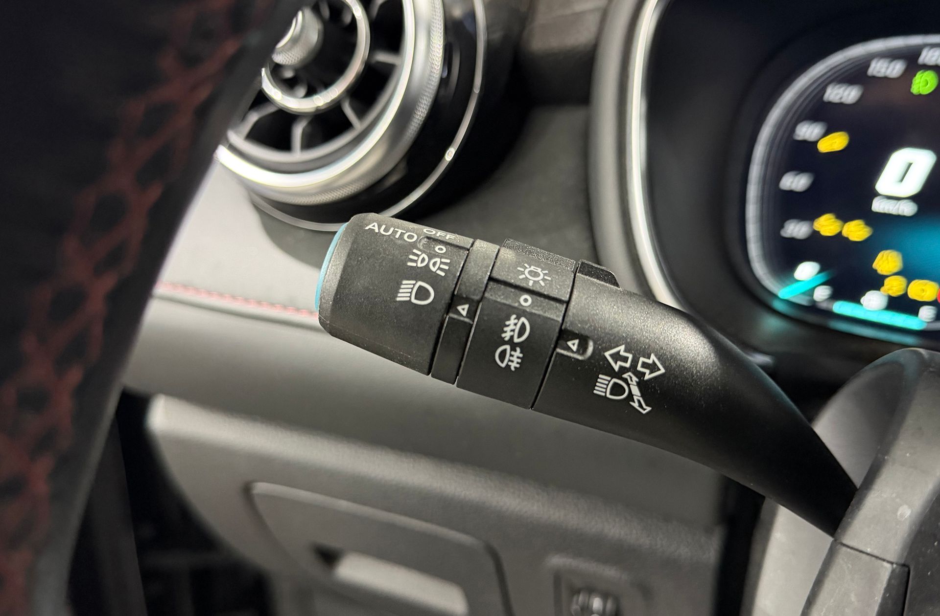 MG HS 1.5 Turbo GDI Luxury DCT - foto 26