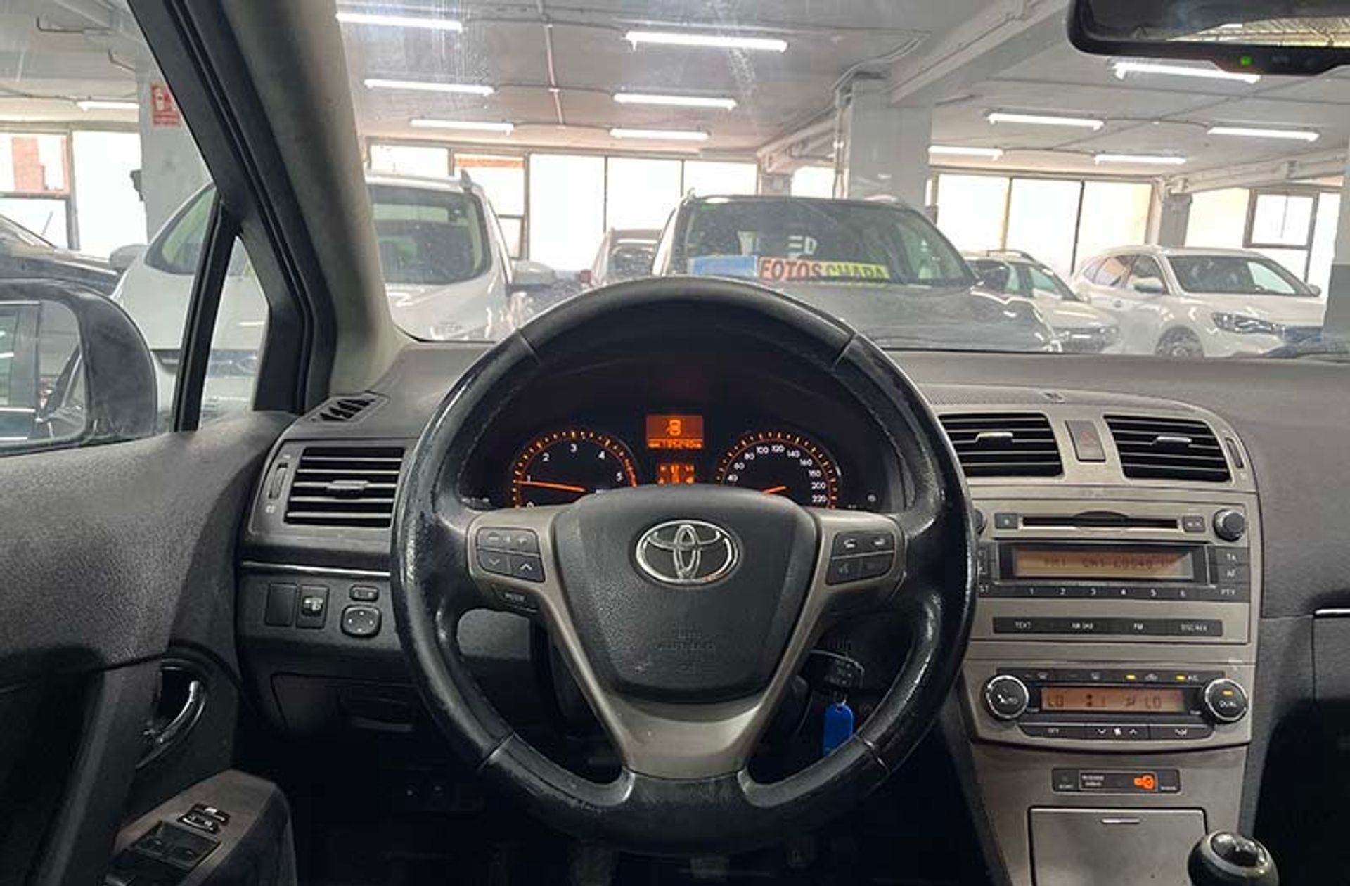 Toyota Avensis 2.0 D-4D Active - foto 17