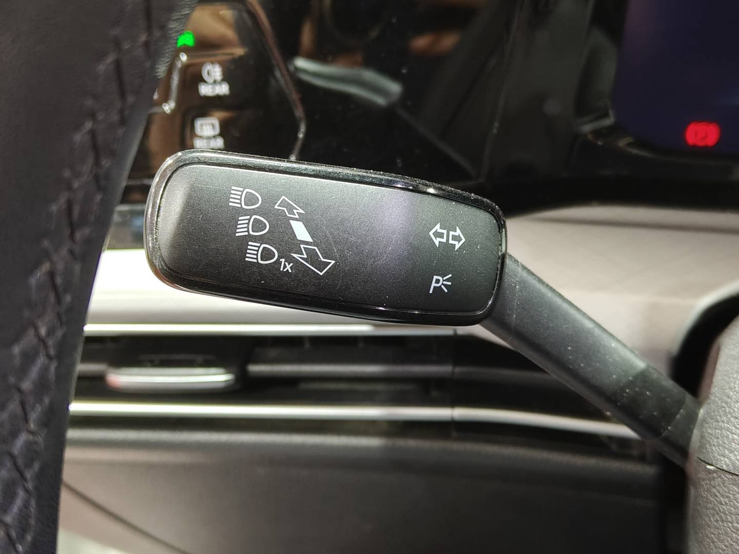 Foto Volkswagen Golf Volkswagen Golf Life 2.0 TDI (115 CV)