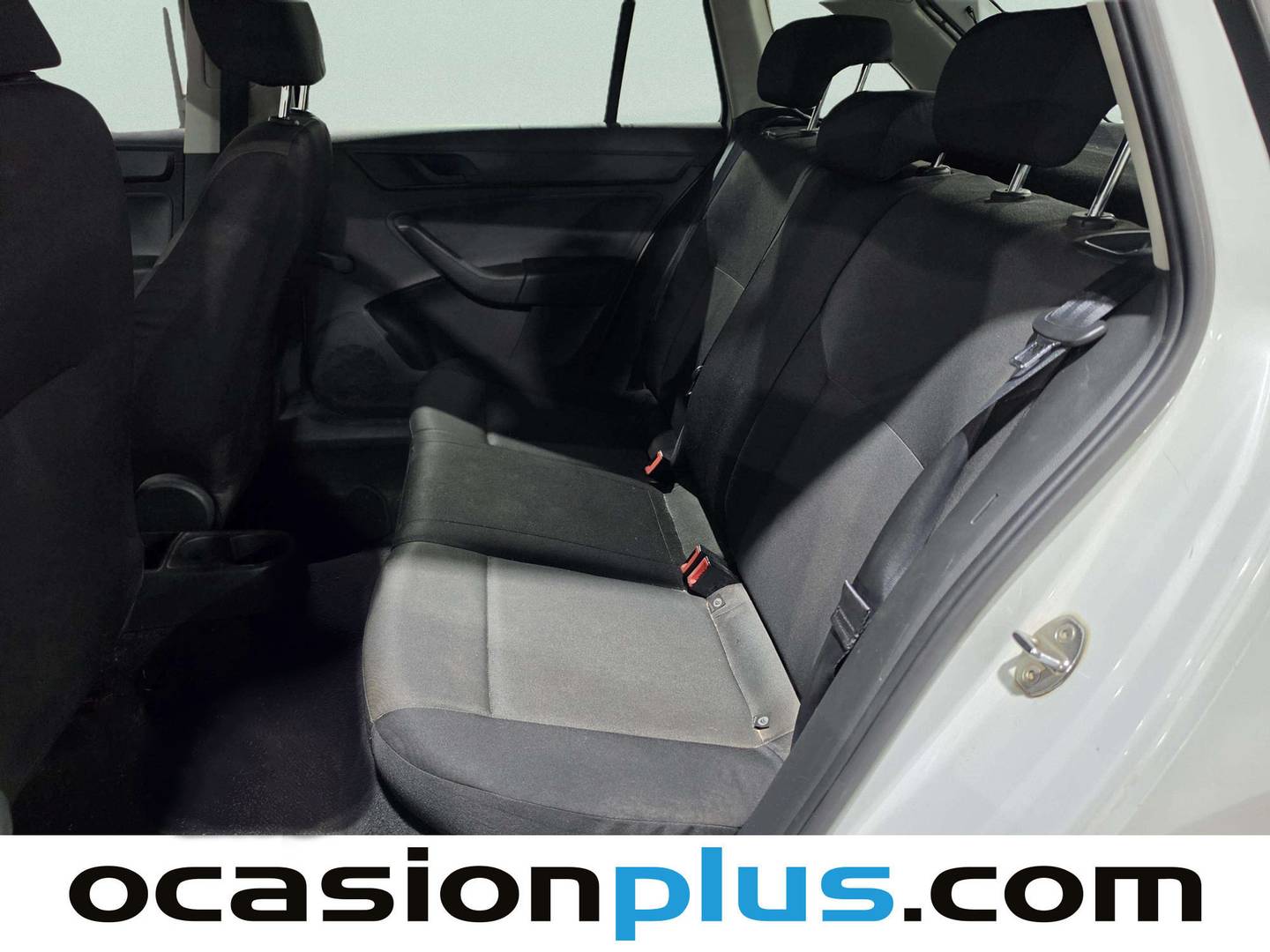 Foto asientos traseros Skoda Spaceback Skoda Spaceback 1.6 TDI Active Green TEC (105 CV)
