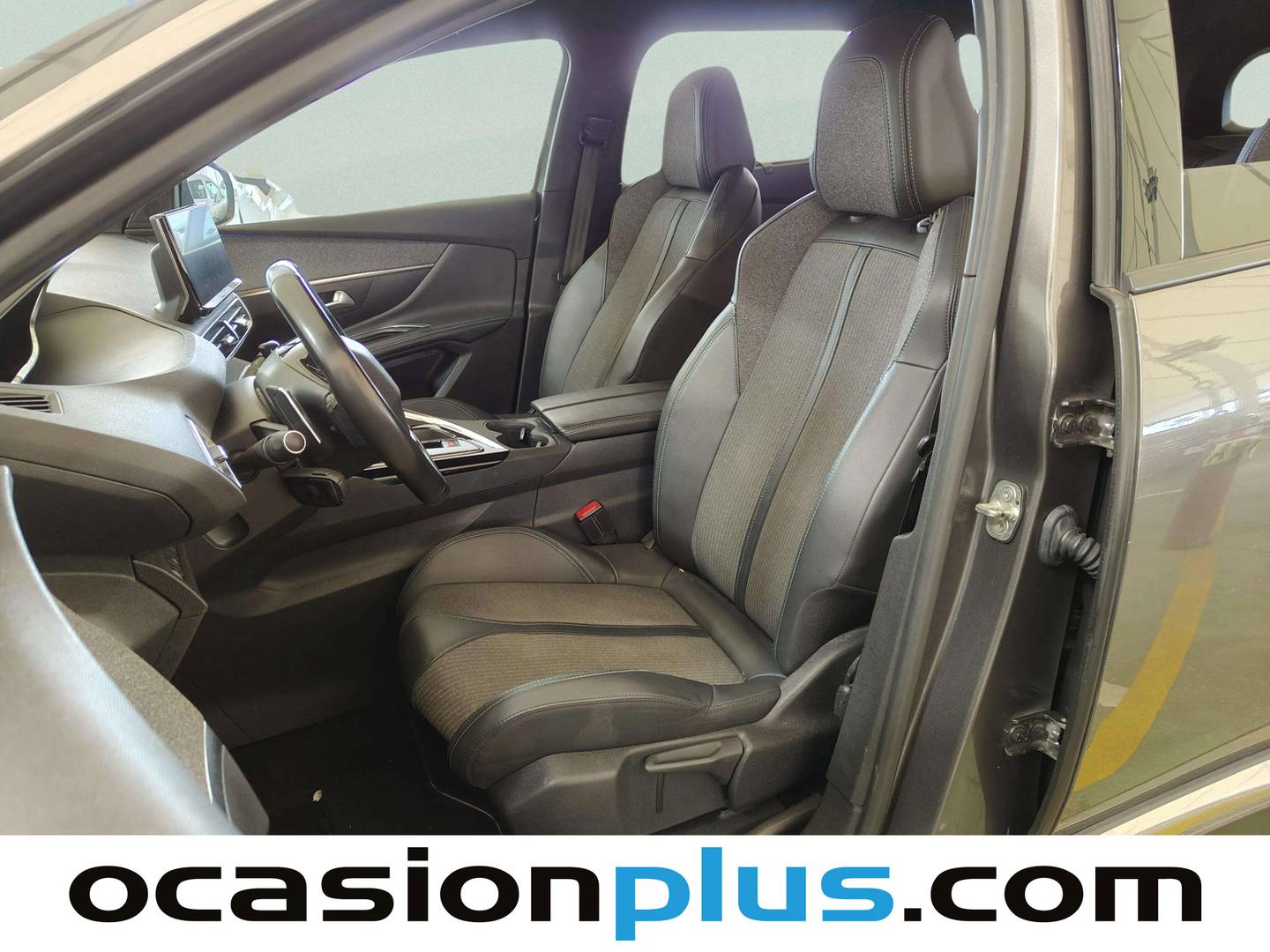 Foto Peugeot 5008 Peugeot 5008 PureTech 130 S&S Allure Pack EAT8 (130 CV) 7 Plazas