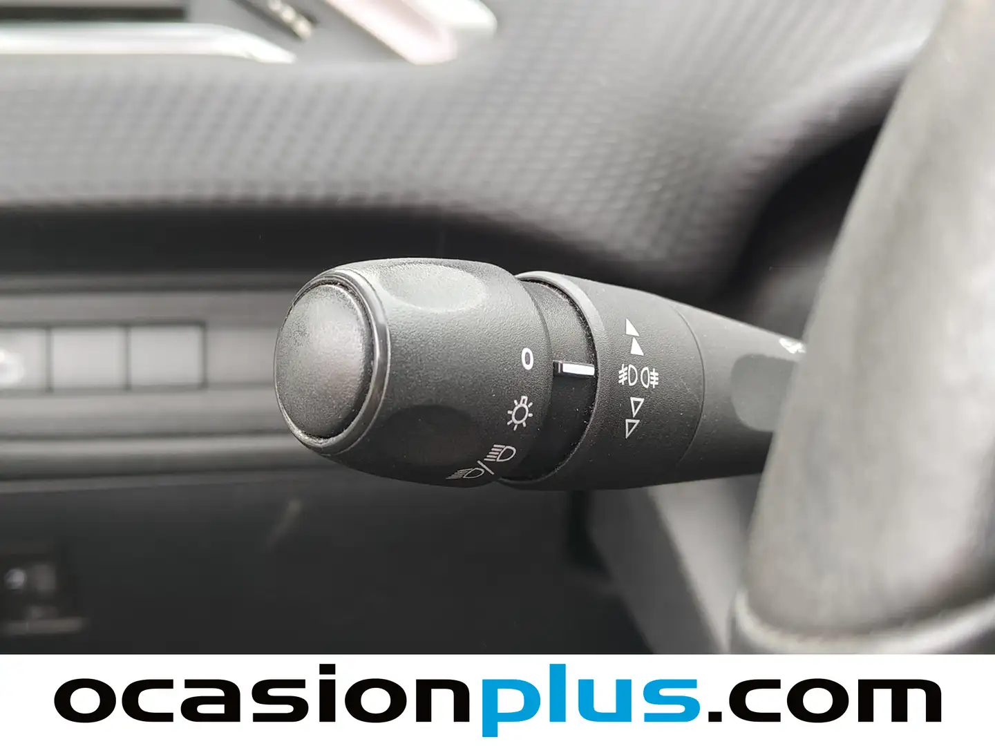 Foto Peugeot 2008 Peugeot 2008 BlueHDi 100 Style (100 CV)