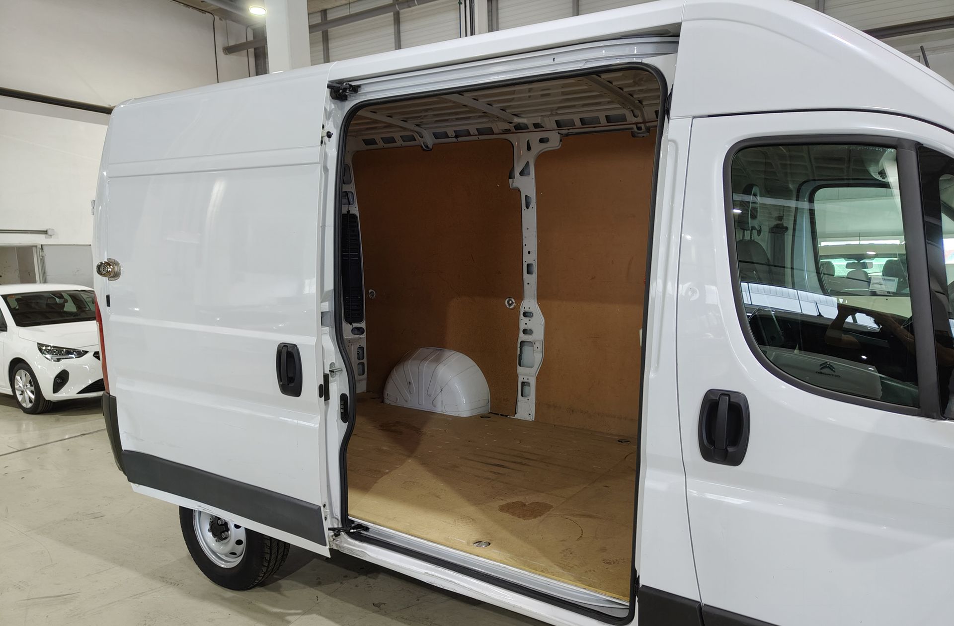 Fiat Ducato Furgon 3.0 Natural Power GNC 35 L2H2 - foto 12