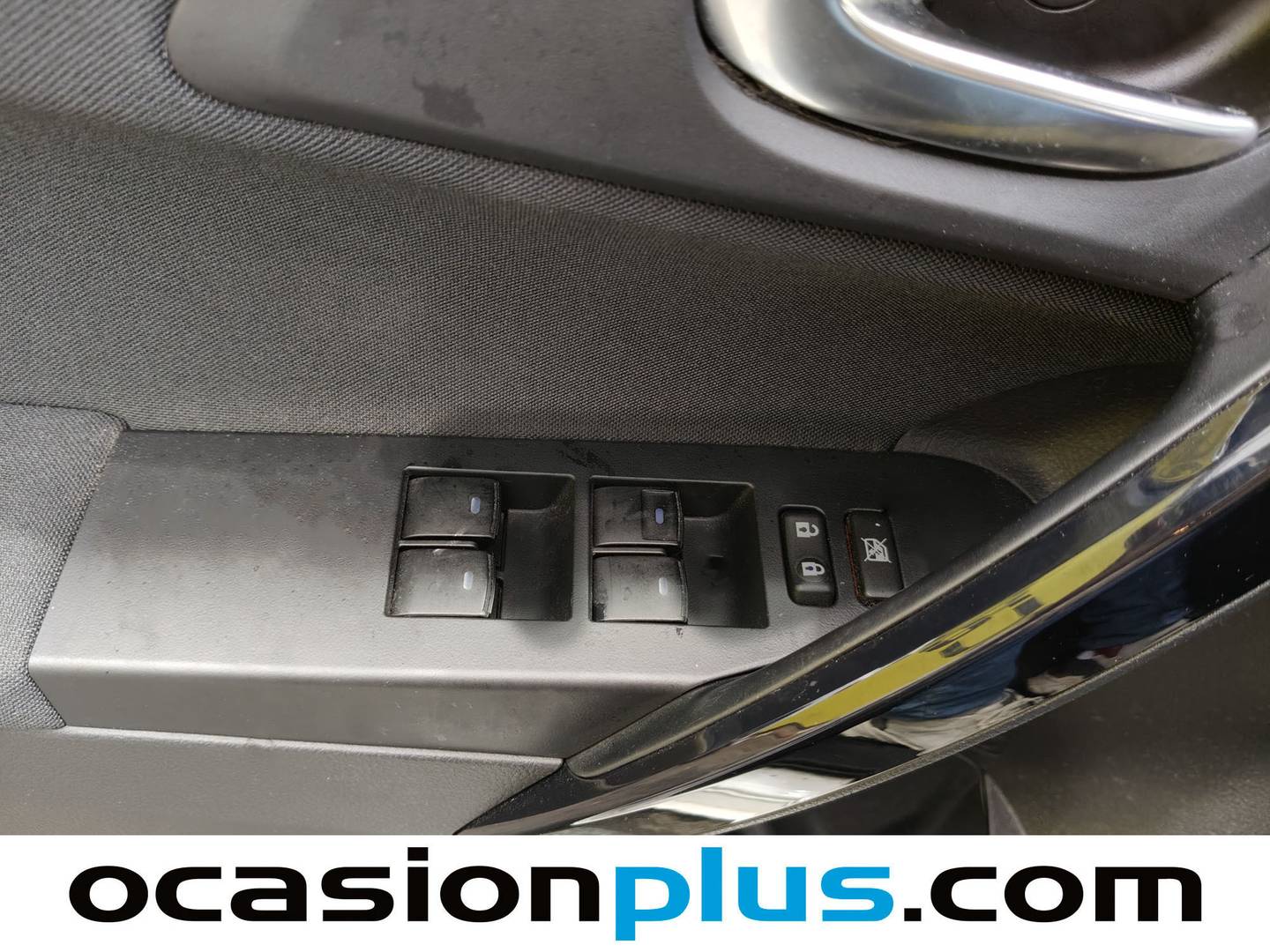 Foto Toyota Auris Toyota Auris 140H Touring Sports Active (136 CV)