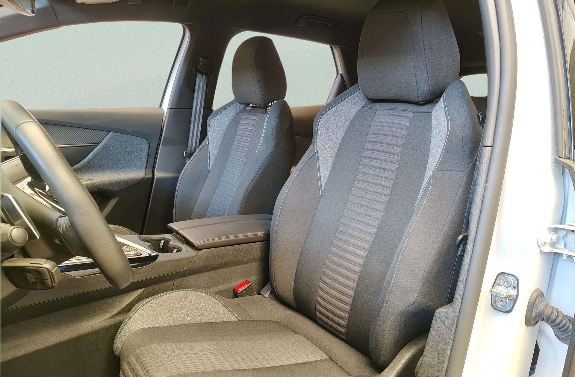 Peugeot 3008 BlueHDi 130 Active Pack EAT8 - foto 13
