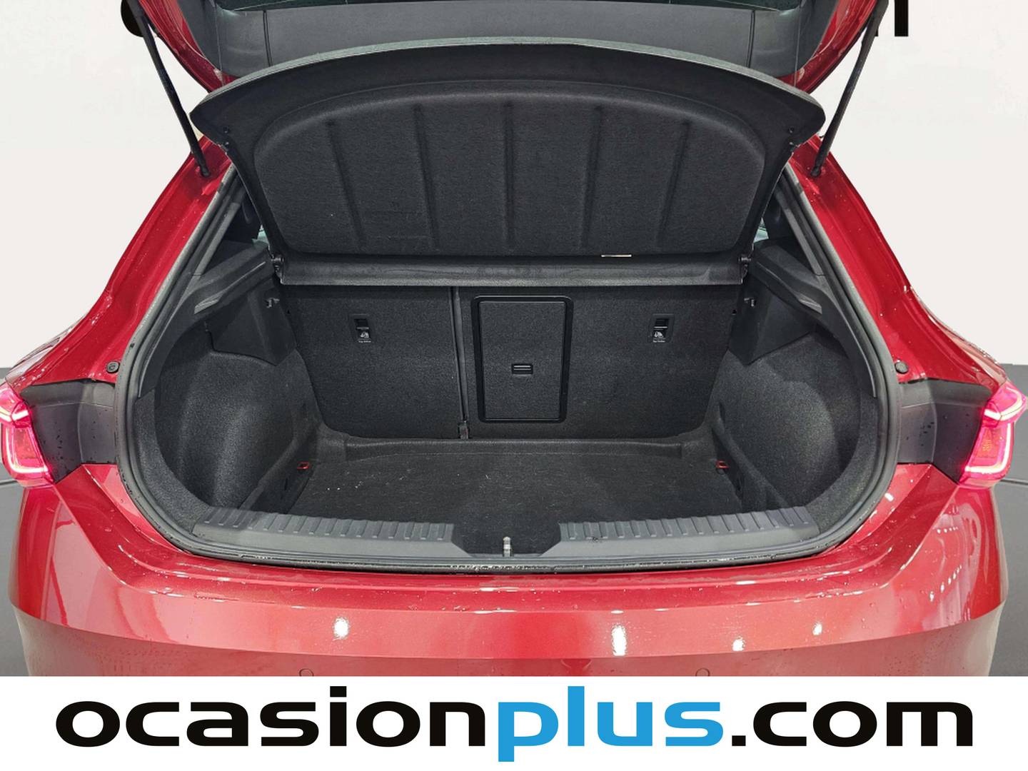 Fotos maletero Seat León Seat León 1.5 eTSI S&S FR DSG (150 CV)