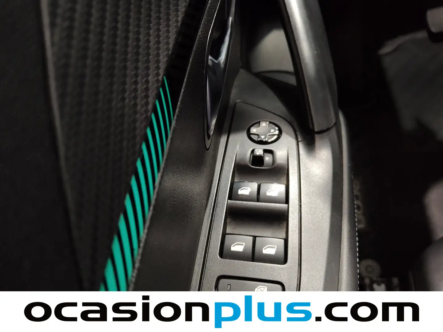 Foto Peugeot 2008 Peugeot 2008 BlueHDi 130 S&S Allure Pack EAT8 (130 CV)