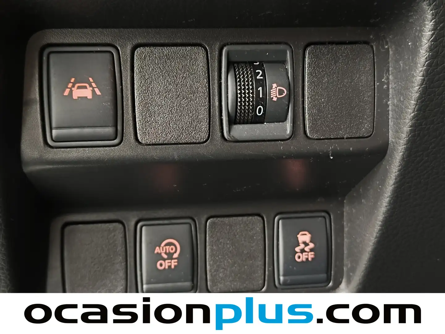 Foto Nissan QASHQAI Nissan Qashqai 1.5 dCi N-Connecta 4x2 (110 CV)