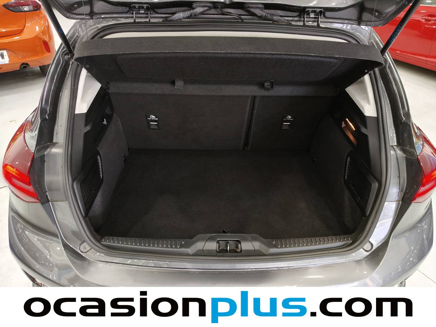 Foto asientos delanteros Ford Focus Ford Focus 1.0 Ecoboost MHEV Active Auto (155 CV)
