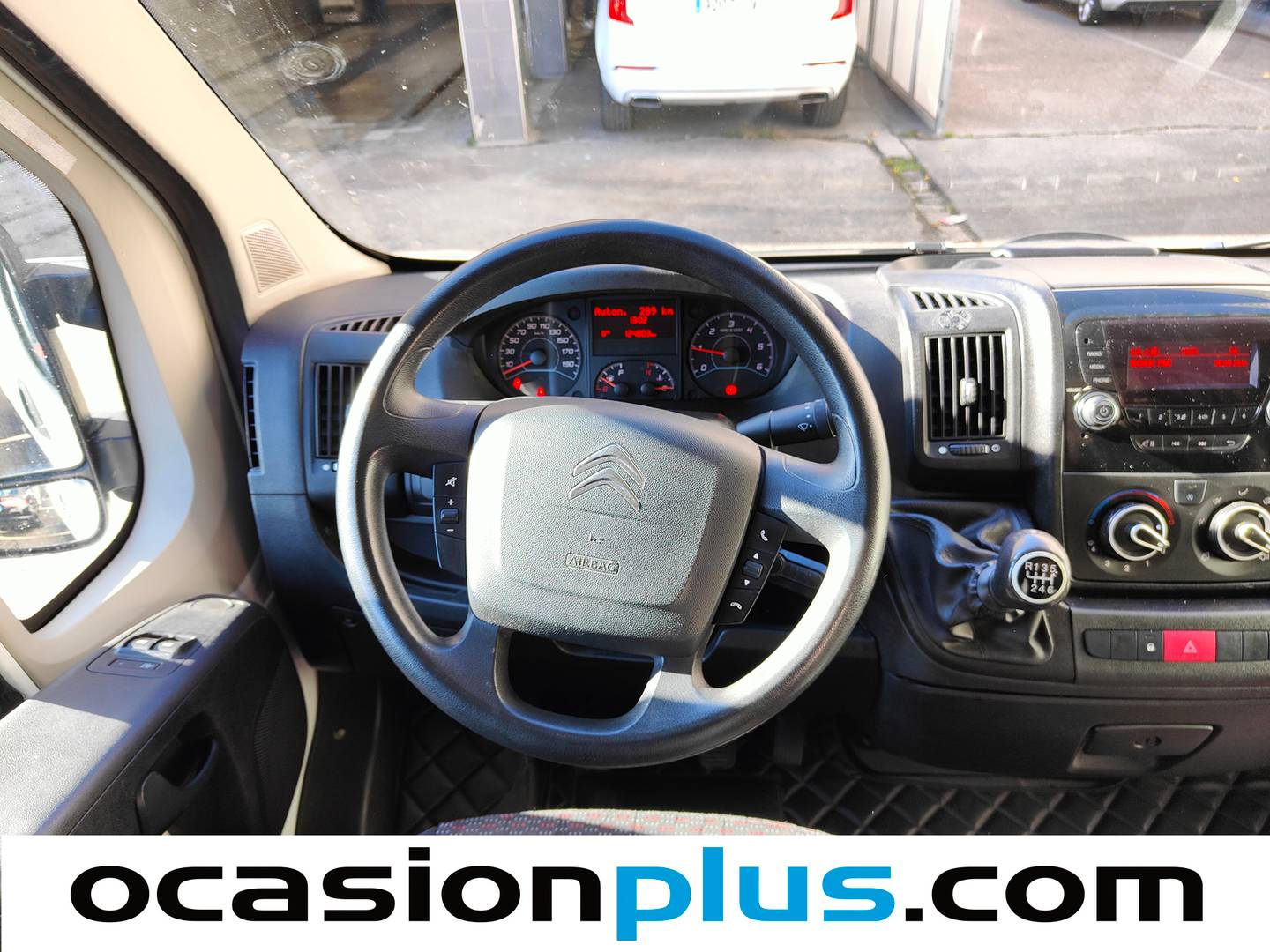 Foto Citroën Jumper Citroen Jumper BlueHDi 130 35 L3H3 (130 CV) Camperizada