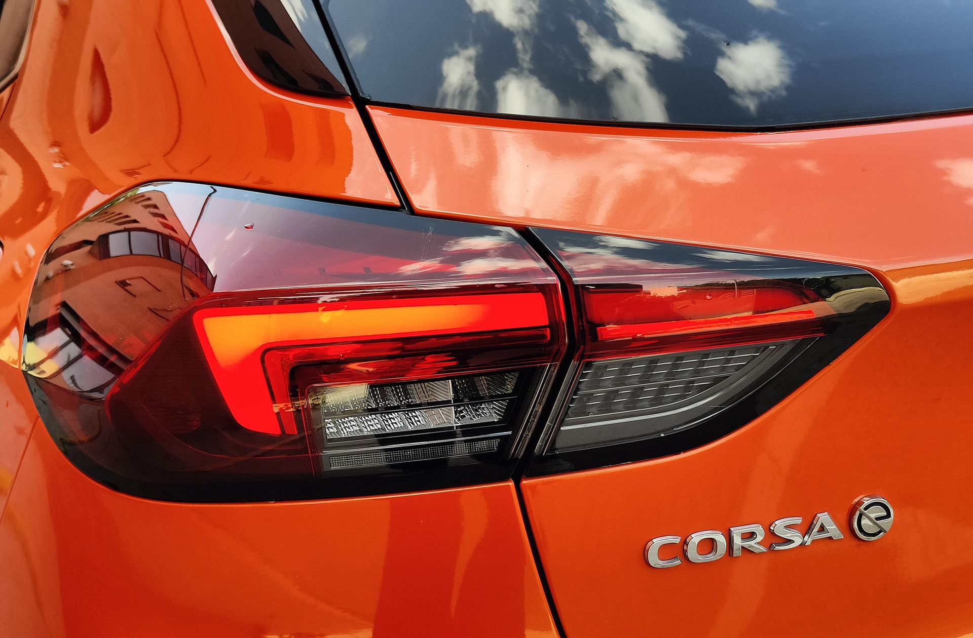 Opel Corsa Elegance-e - foto 16
