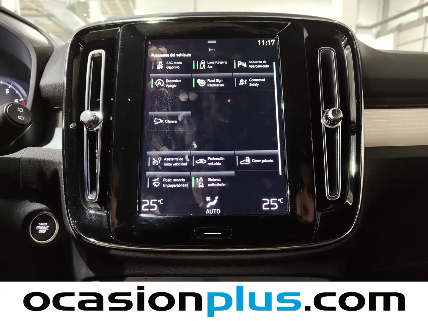 Foto Volvo XC40 Volvo XC40 T2 Core Auto (129 CV)