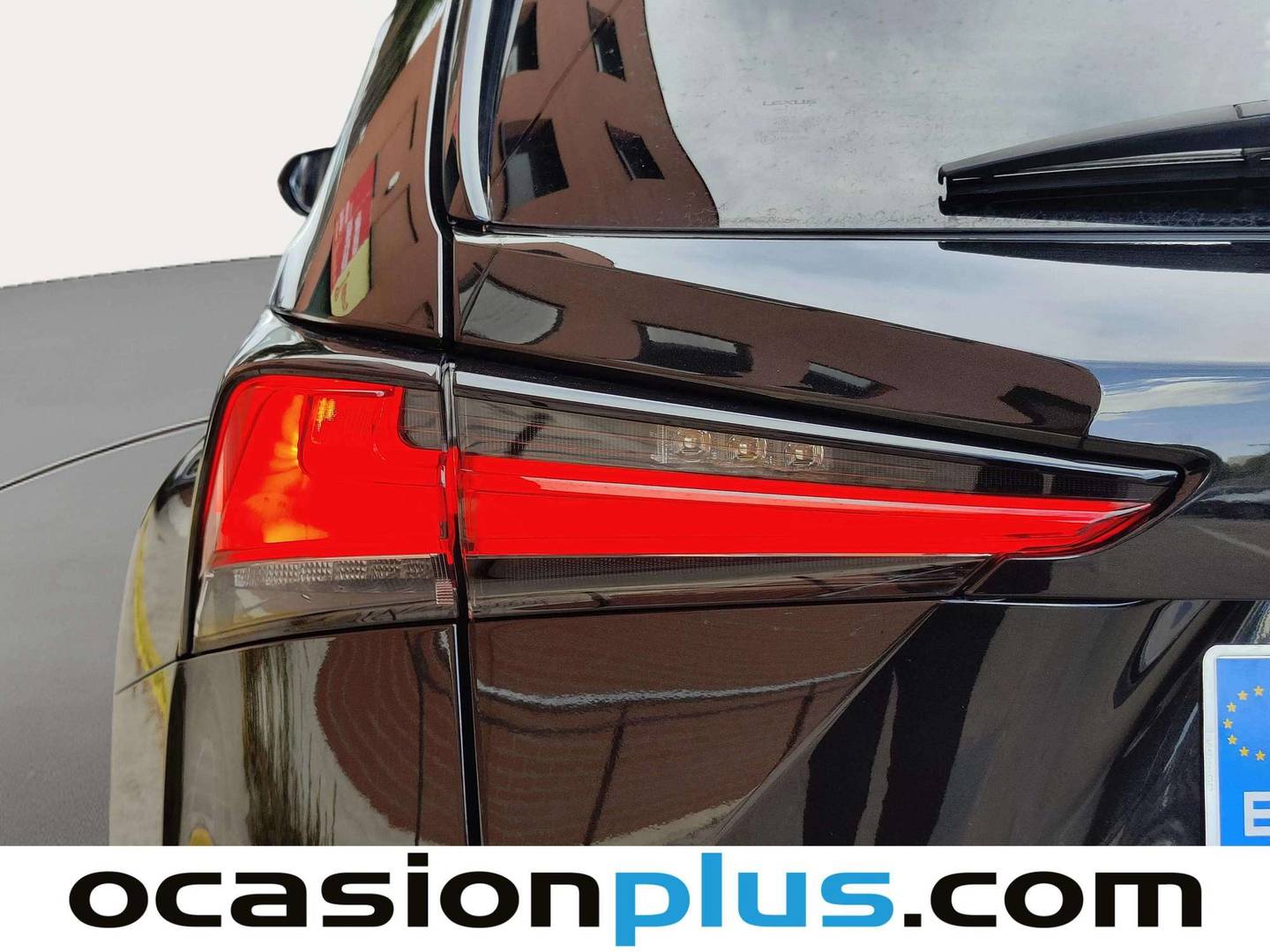 Foto Lexus NX Lexus NX 300h Premium 2WD (197 CV)