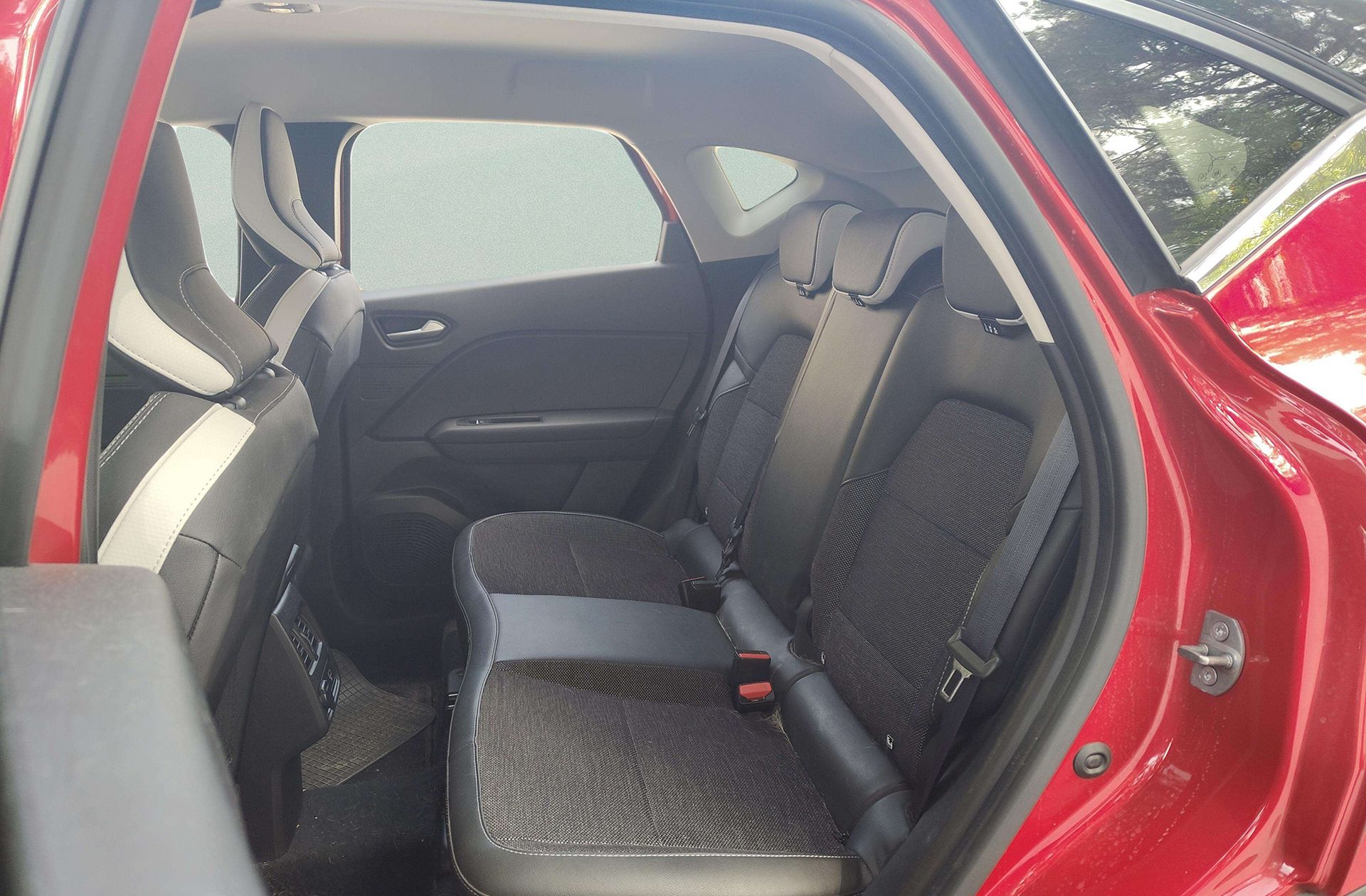 Mitsubishi ASX 130T MHEV Kaiteki DCT - foto 10