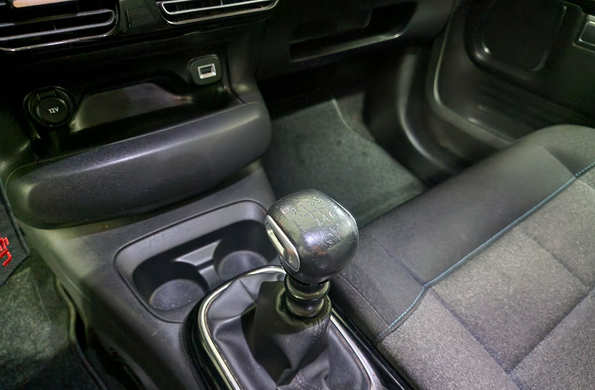 Citroën C4 Cactus PureTech 110 Shine - foto 5