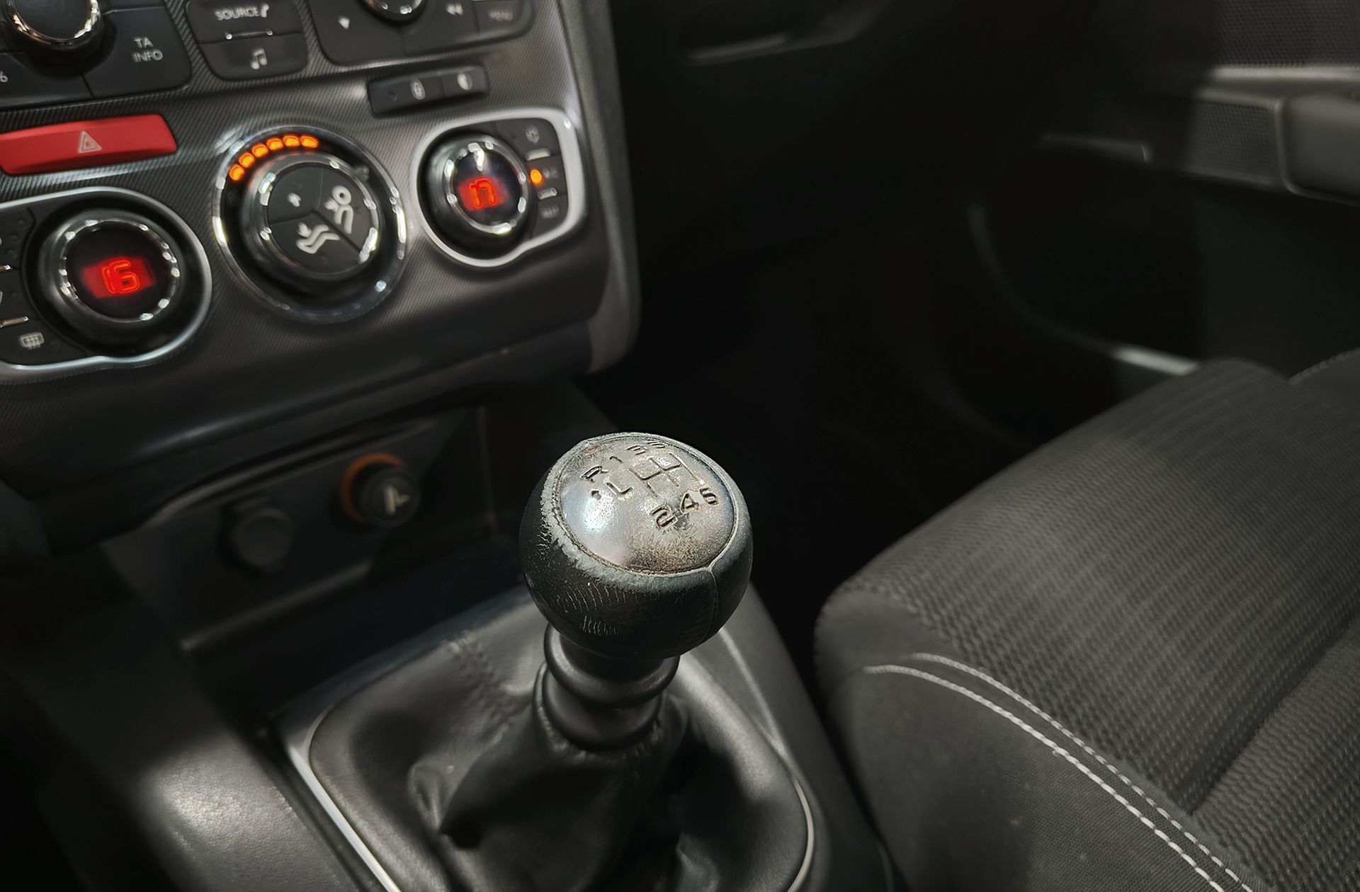Citroën C4 1.6 e-HDI Collection - foto 5