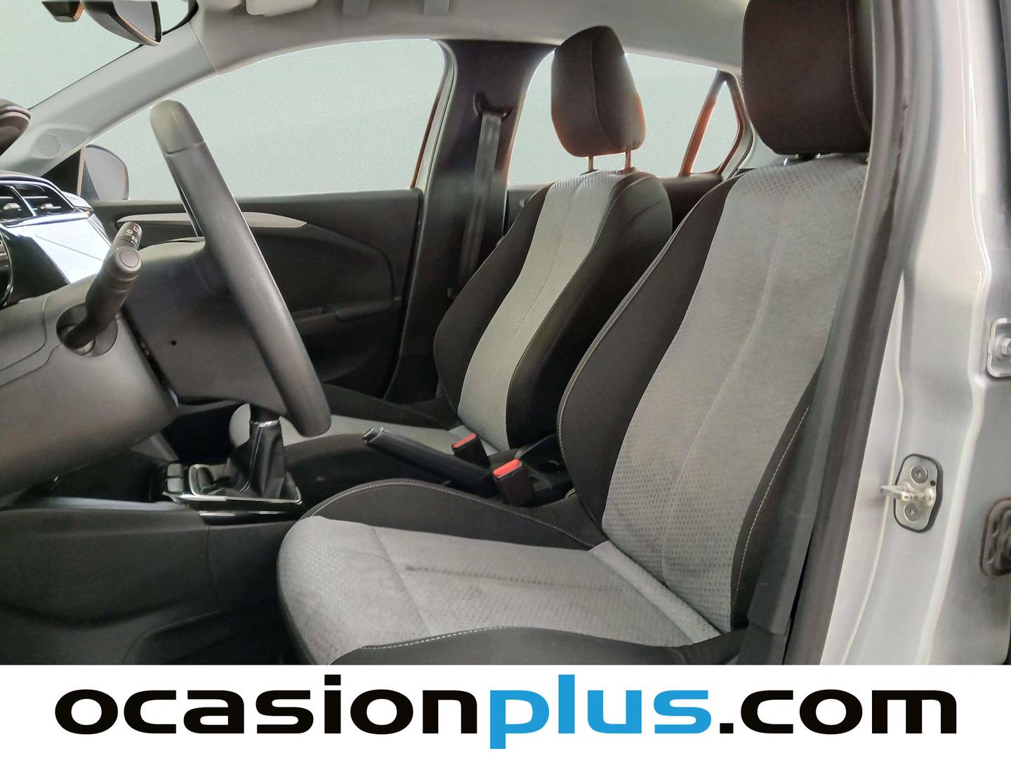 Foto asientos delanteros Opel Corsa Opel Corsa 1.2 XEL Edition (75 CV)