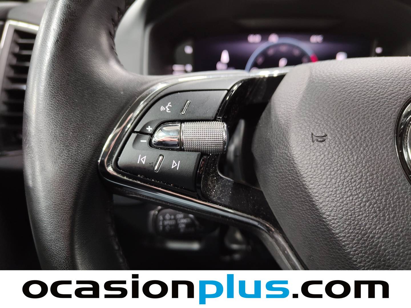 Foto Skoda Karoq Skoda Karoq 1.5 TSI ACT Ambition DSG (150 CV)