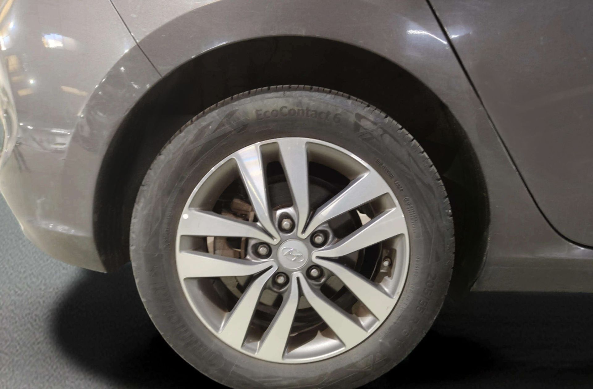 Hyundai i30 1.6 CRDi Tecno - foto 29
