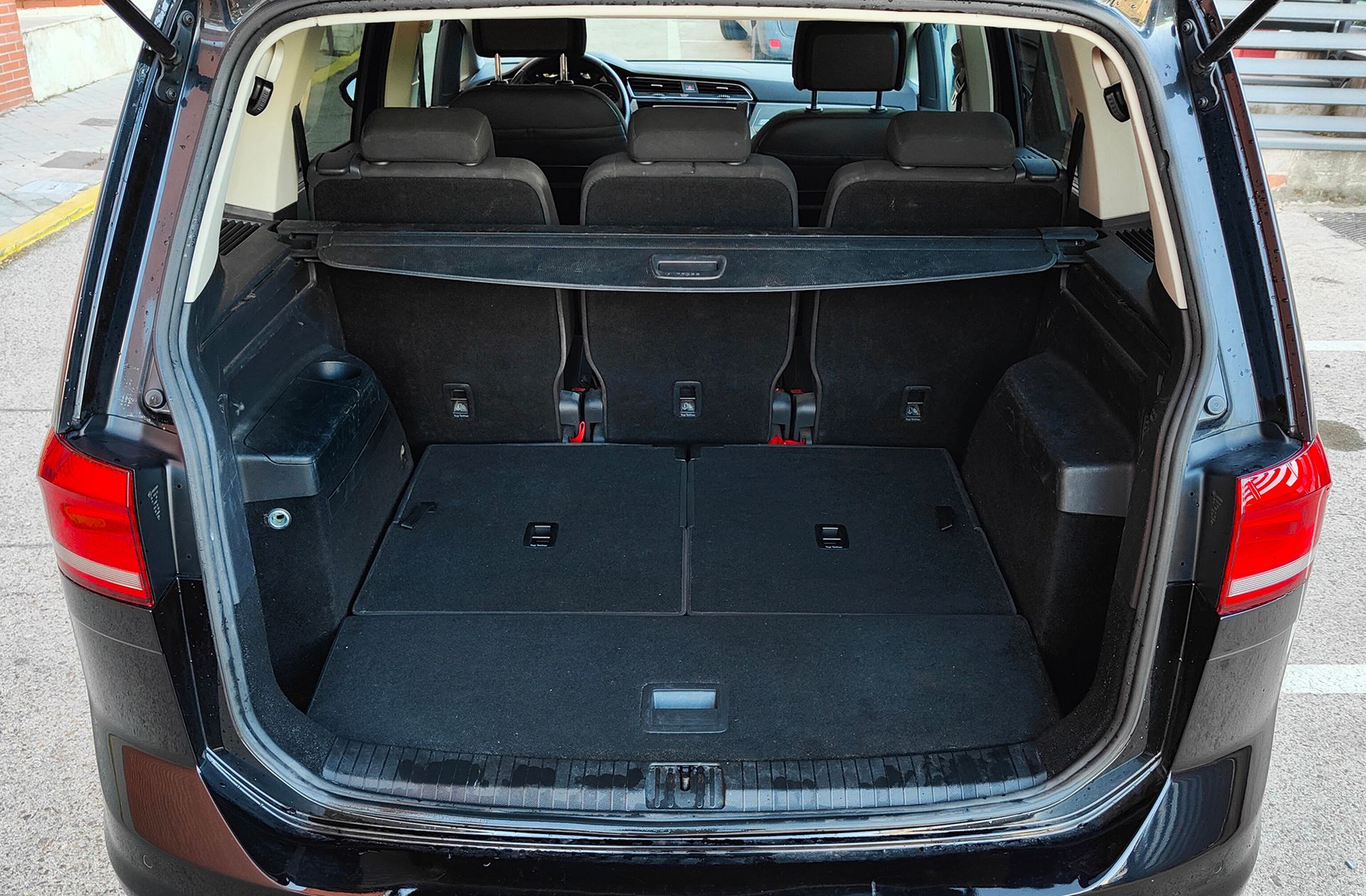 Volkswagen Touran Advance 2.0 TDI - foto 15