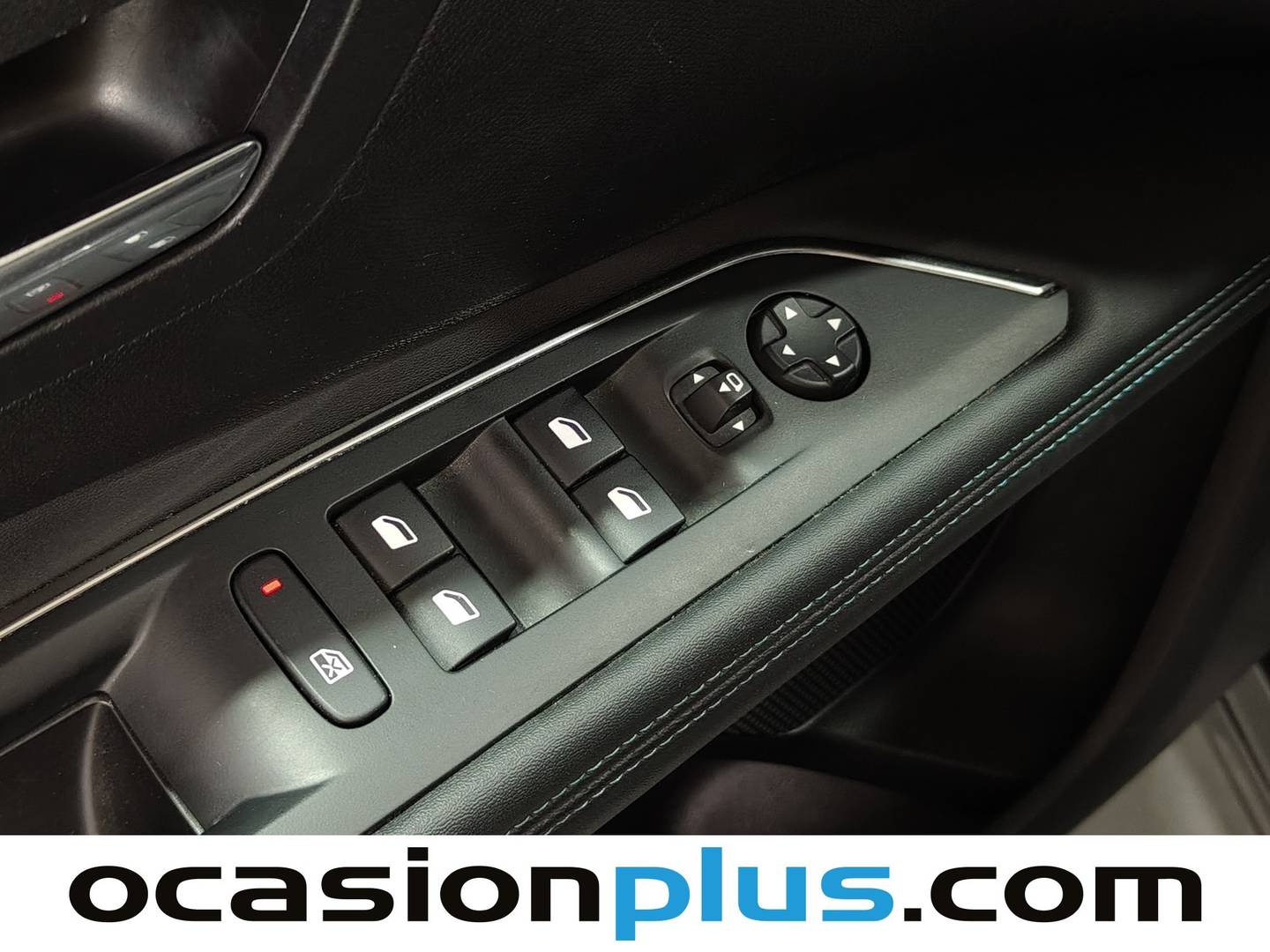 Foto Peugeot 3008 Hybrid Peugeot 3008 Hybrid 300 Allure Pack e-EAT8  (300 CV)